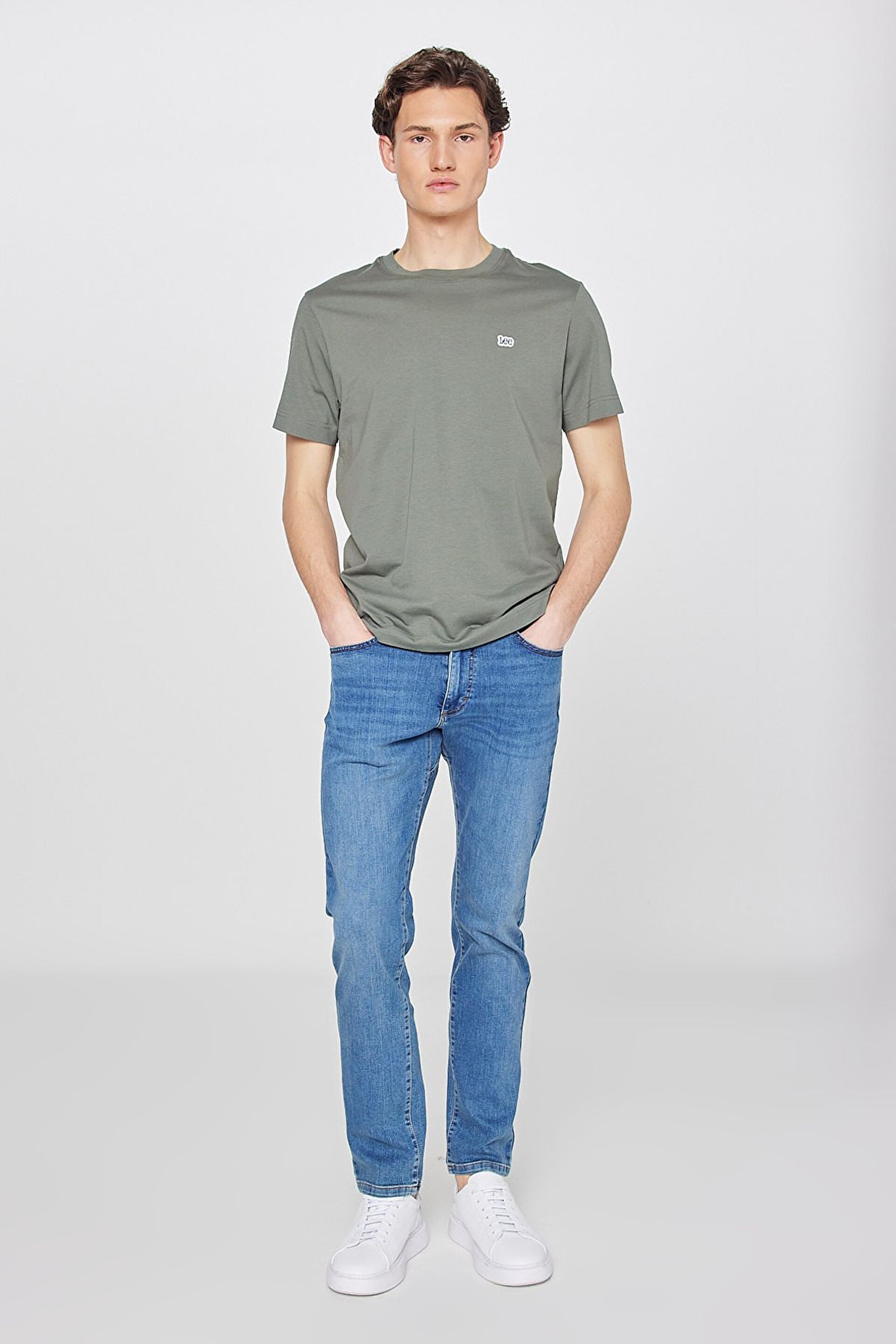 Slim Tapered Fit Dar Kesim Normal Bel Düz Paça Extreme Motion Mavi
