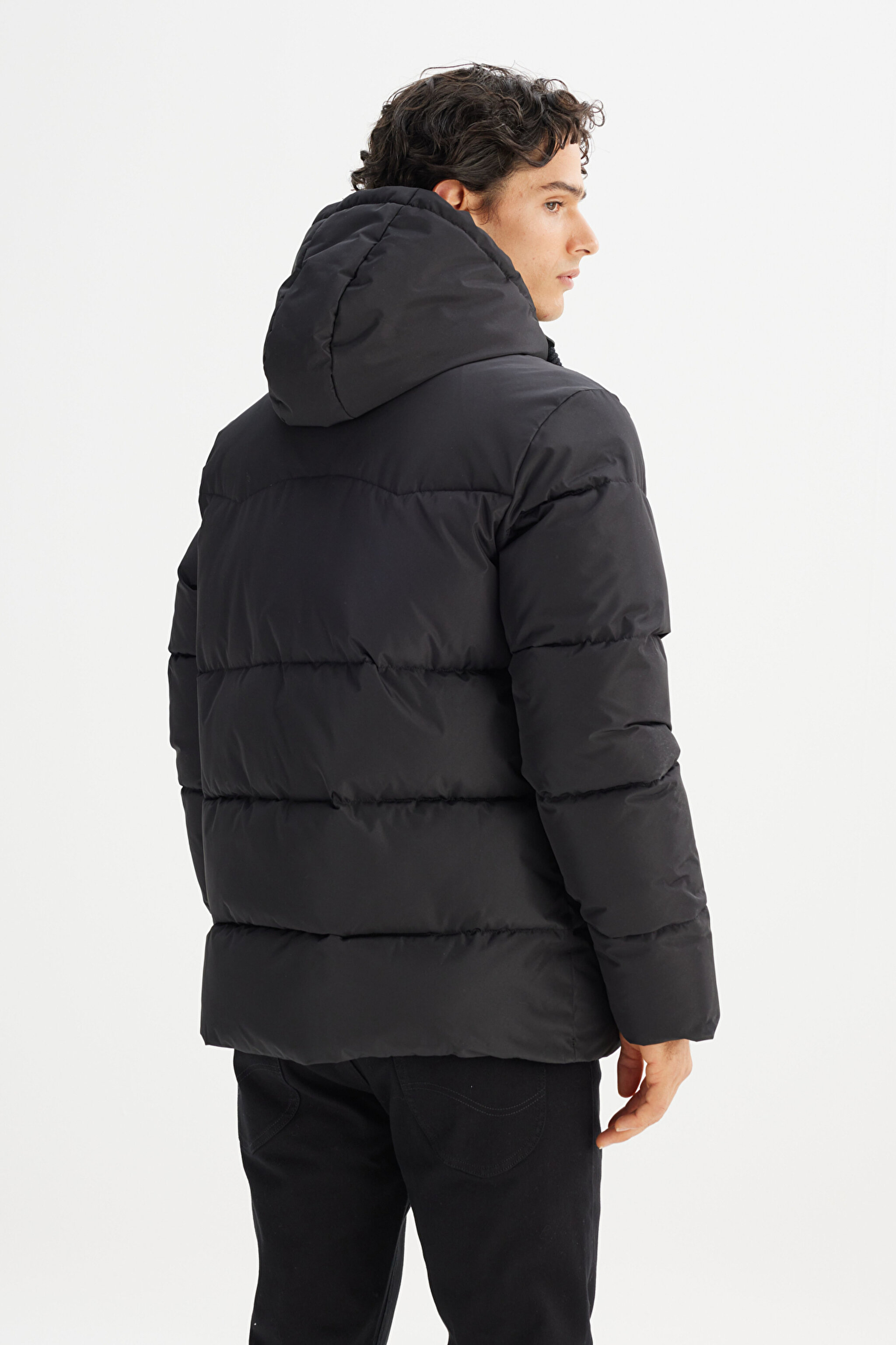 Sıcak Tutan Regular Fit Normal Kesim Kapüşonlu Şişme Mont - Black-CHL88BNY001 (görsel 5)