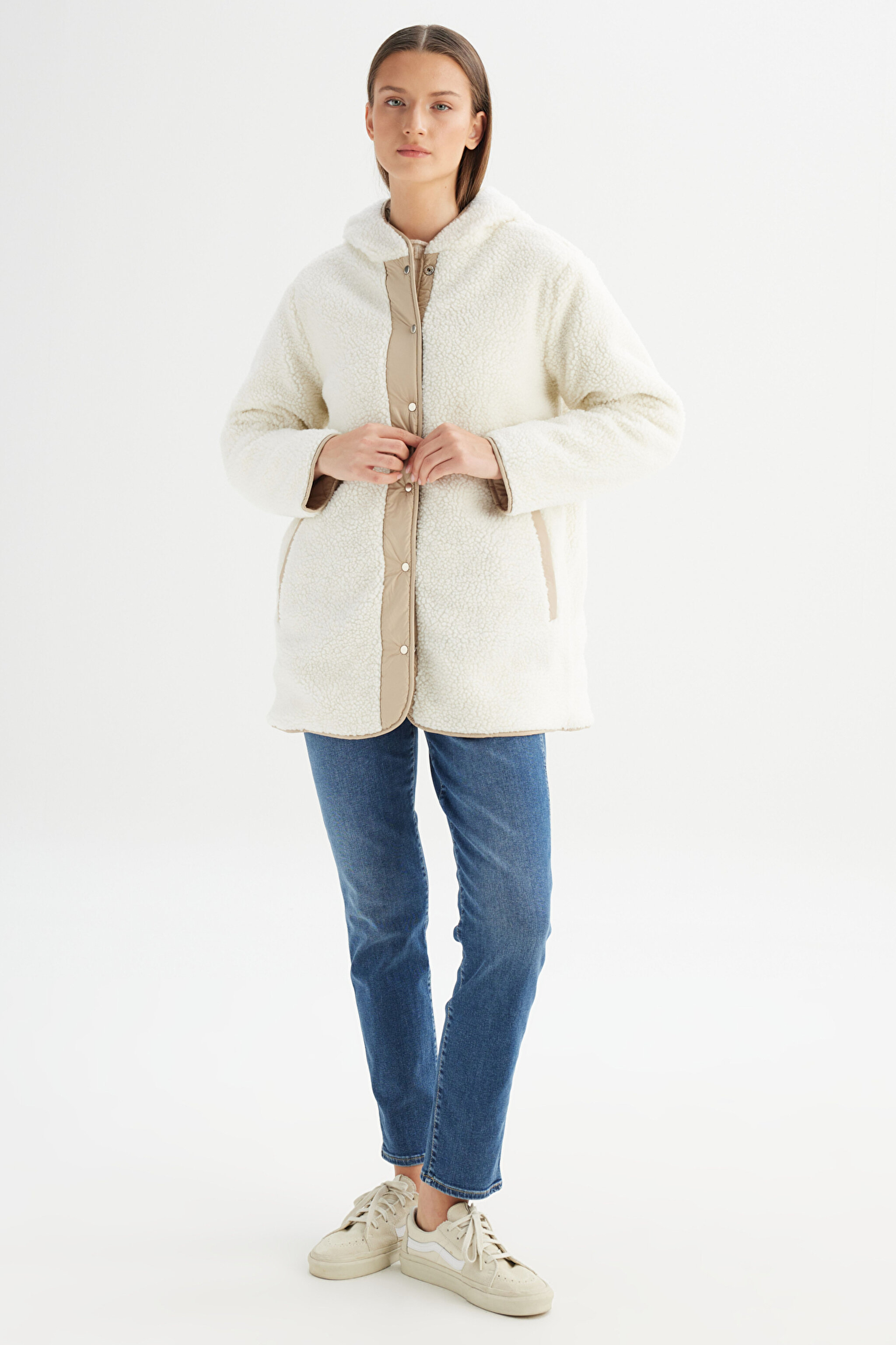 Regular Fit Normal Kesim Kapüşonlu Bej Kapitoneli Mont - Beige-CHW232275614 (görsel 2)