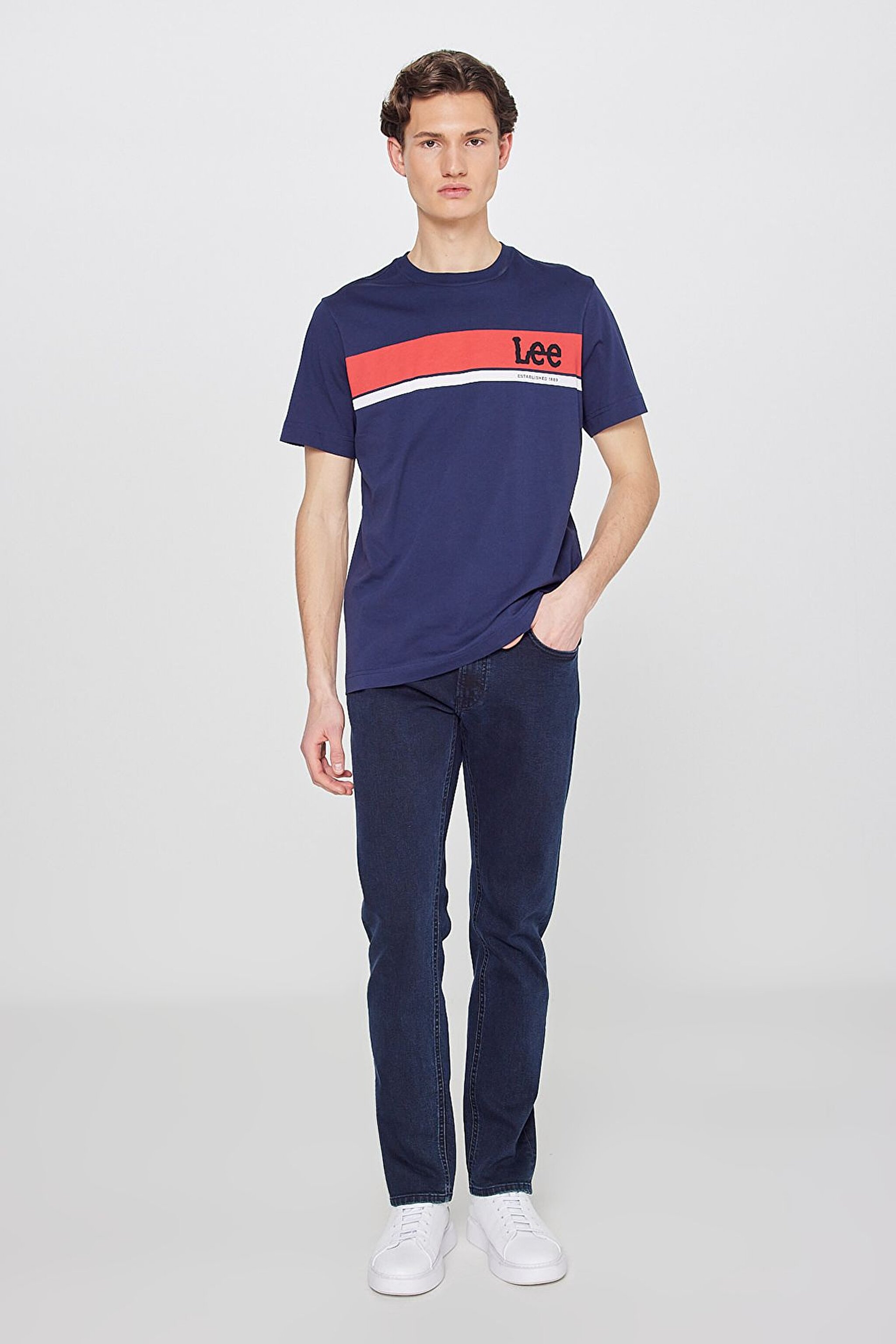 Regular Fit Normal Kesim Sıfır Yaka %100 Pamuk Logolu Tişört - Navy-L211918410 (görsel 3)
