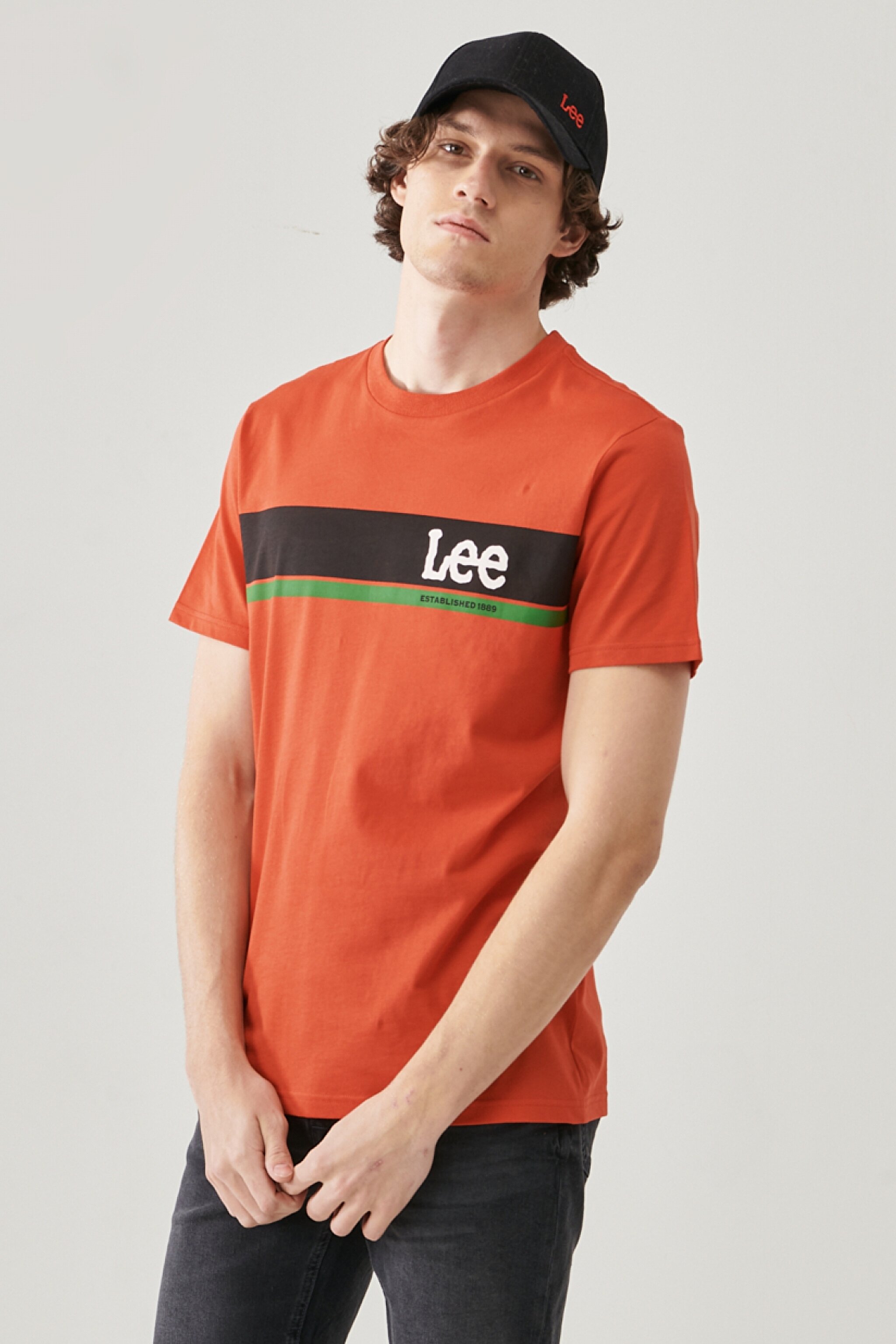 Regular Fit Rahat Kesim %100 Pamuk Bisiklet Yaka SS Graphic Crew Neck Tişört