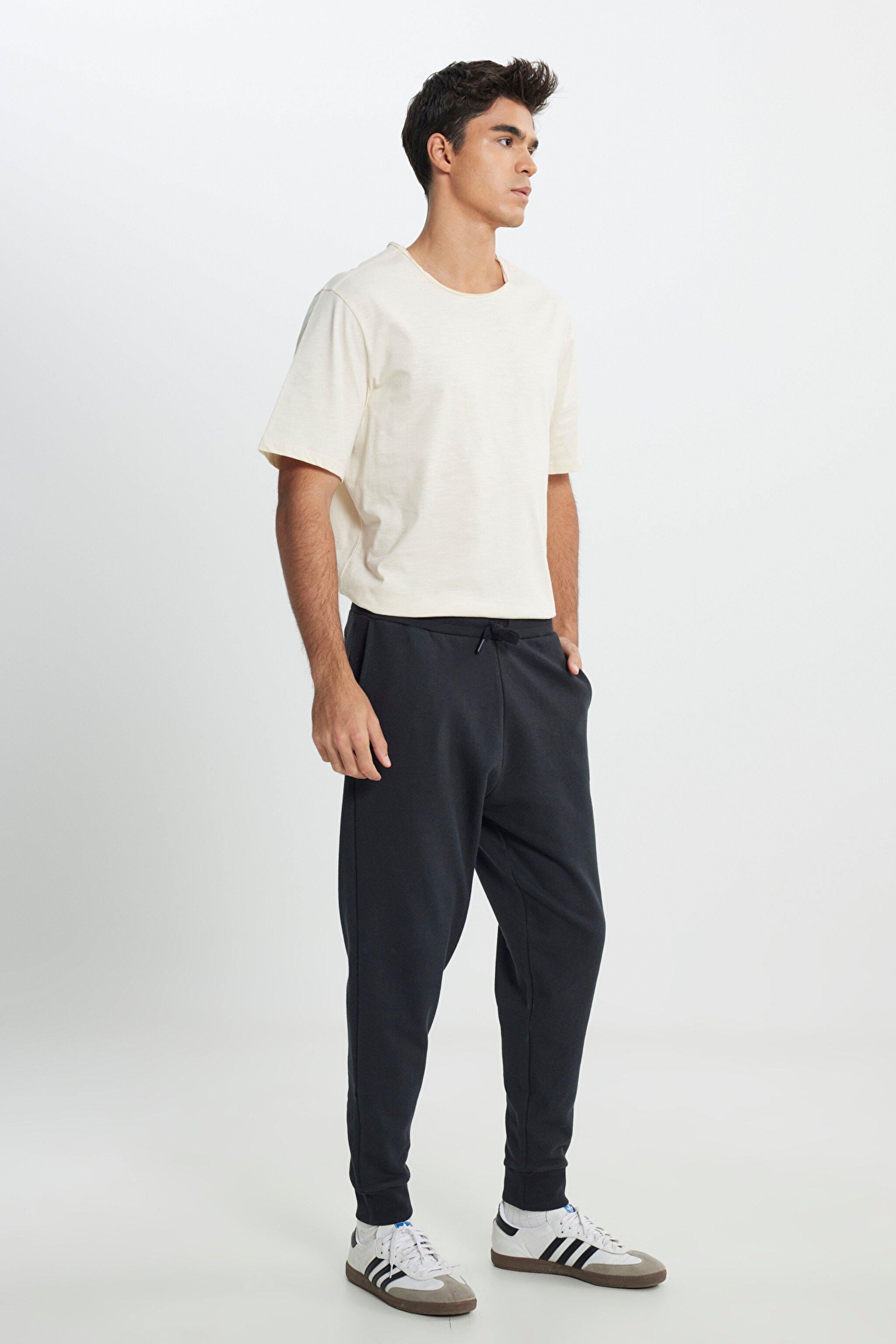 Regular Fit Normal Kesim Jogger Pantolon - Black-L212306001 (görsel 3)