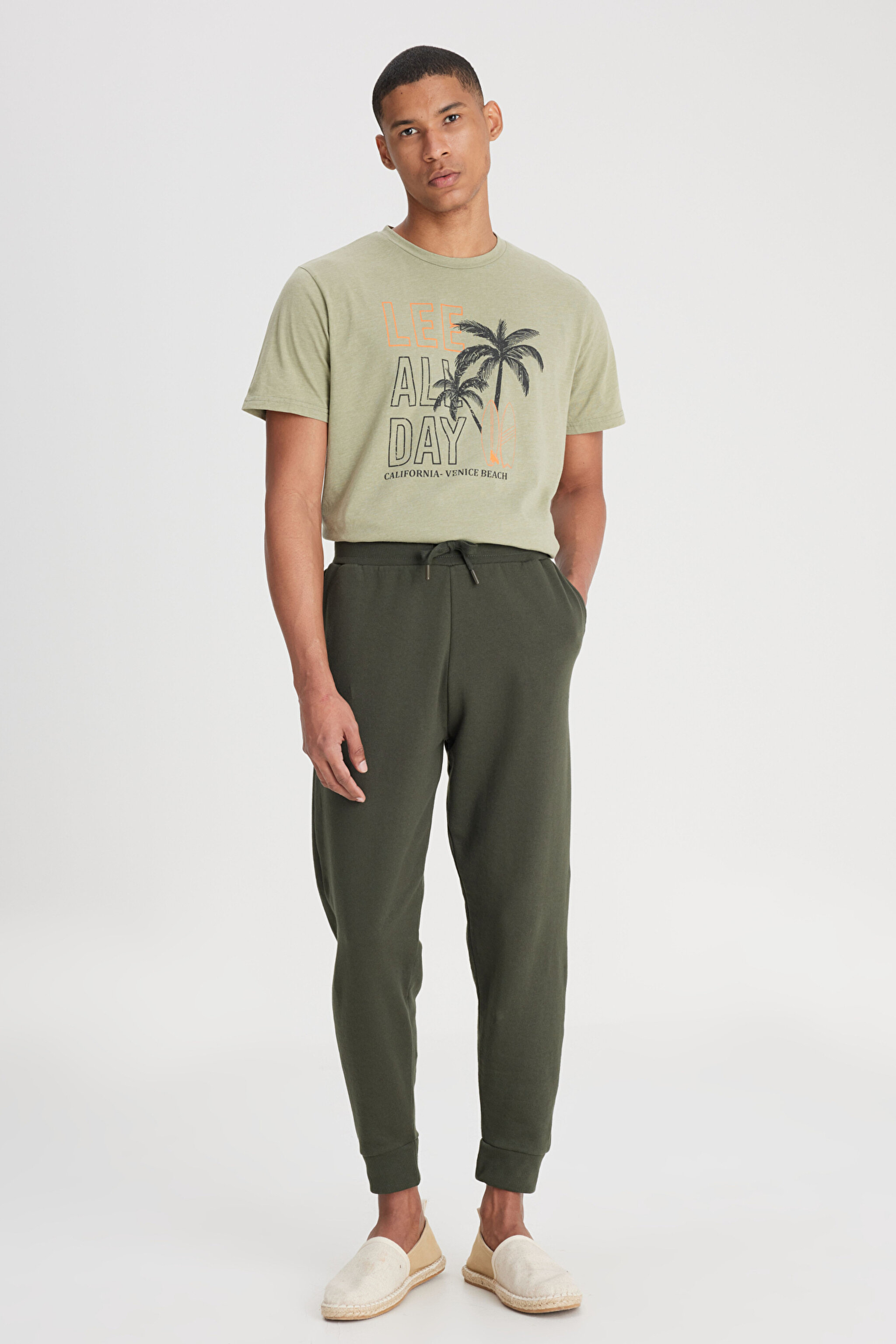 Slim Fit Dar Kesim Normal Bel Haki Sweatpant Eşofman Altı - Khaki-L212306801 (görsel 2)
