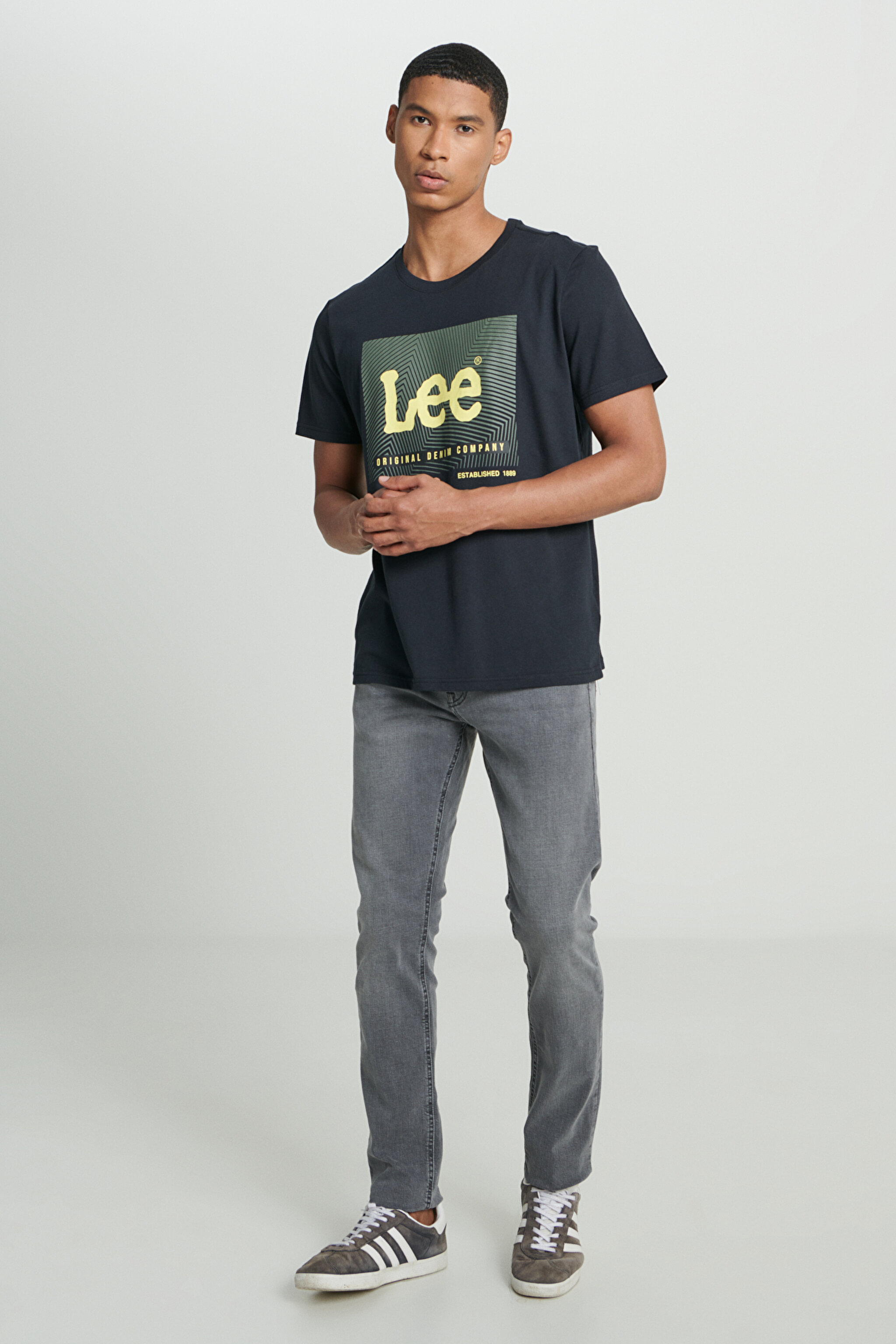 Regular Fit Normal Kesim %100 Pamuk Bisiklet Yaka Siyah Tişört - Black-L221233001 (görsel 3)