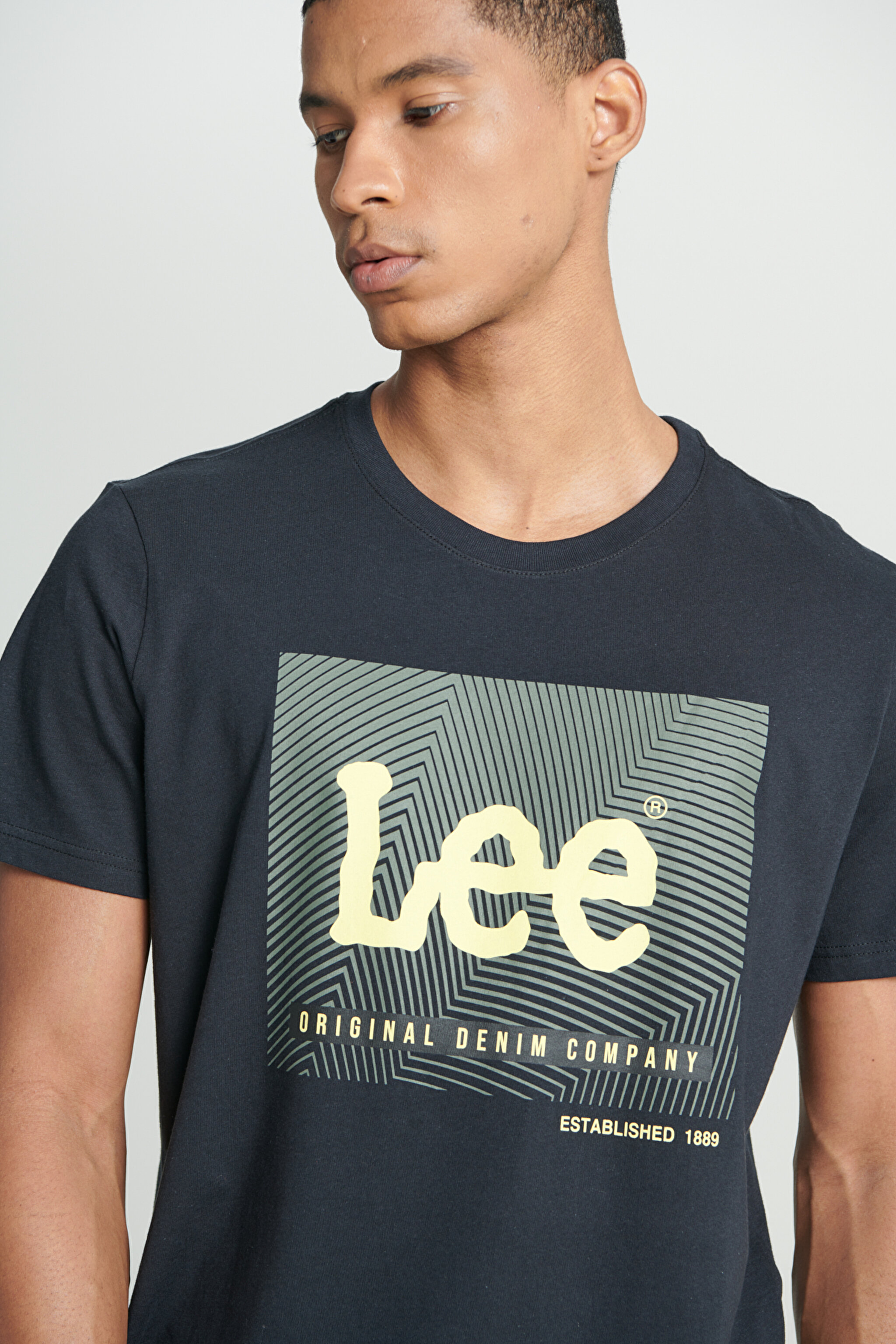 Regular Fit Normal Kesim %100 Pamuk Bisiklet Yaka Siyah Tişört - Black-L221233001 (görsel 4)