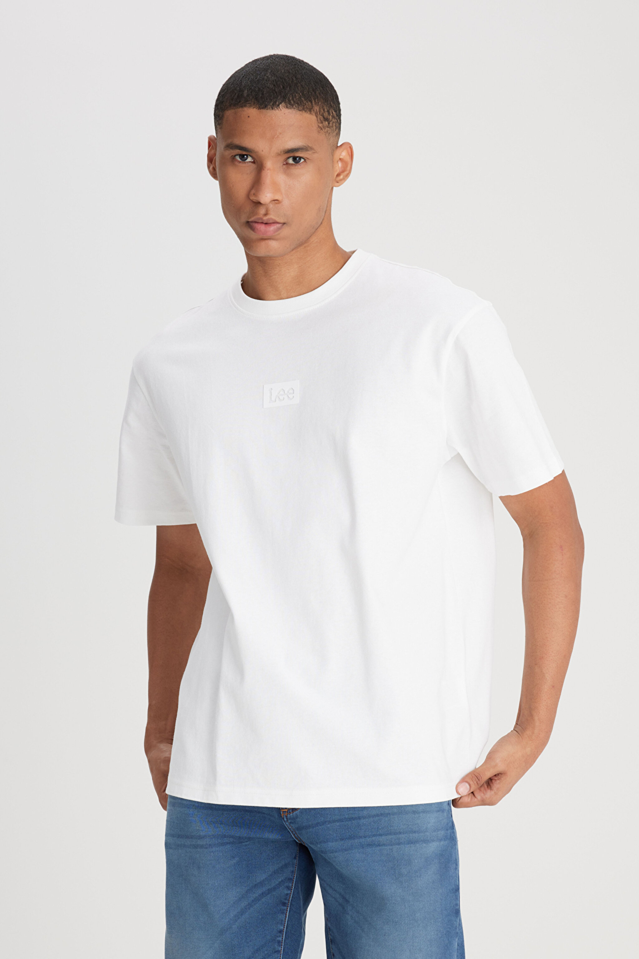 Loose Fit Rahat Kesim Bisiklet Yaka %100 Pamuk Kırık Beyaz Tişört