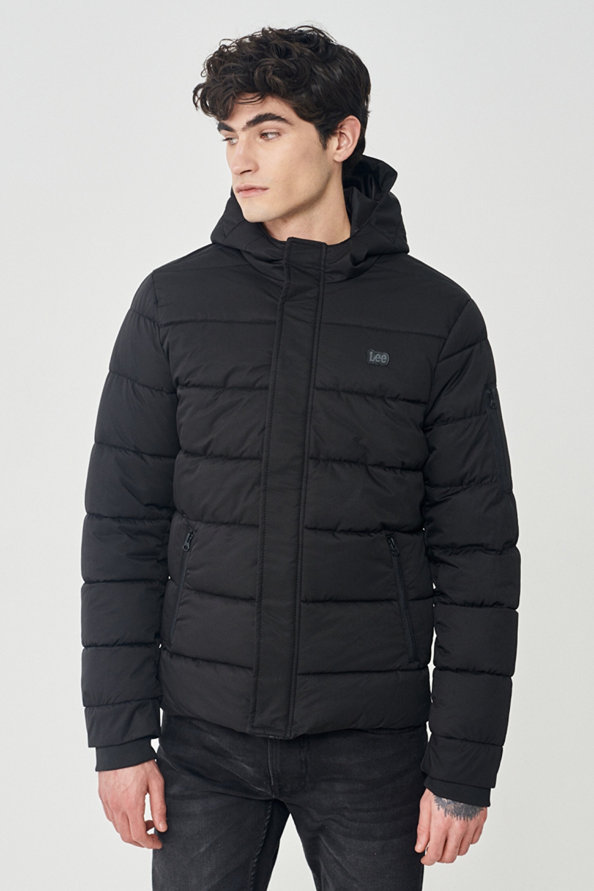 Regular Fit Normal Kesim Dik Yaka Siyah Şişme Mont