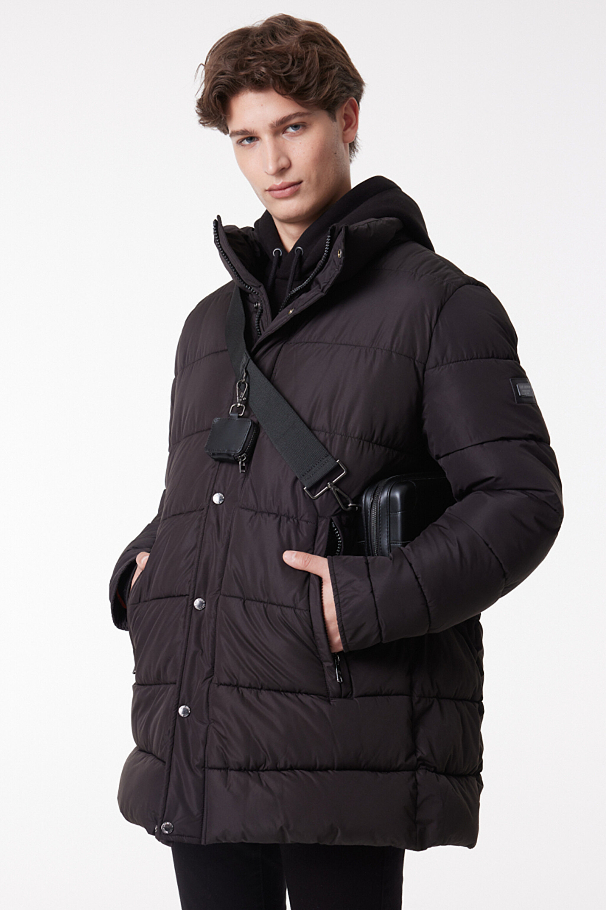 Regular Fit Normal Kesim Dik Yaka Siyah Şişme Mont - Black-L222360001 (görsel 3)