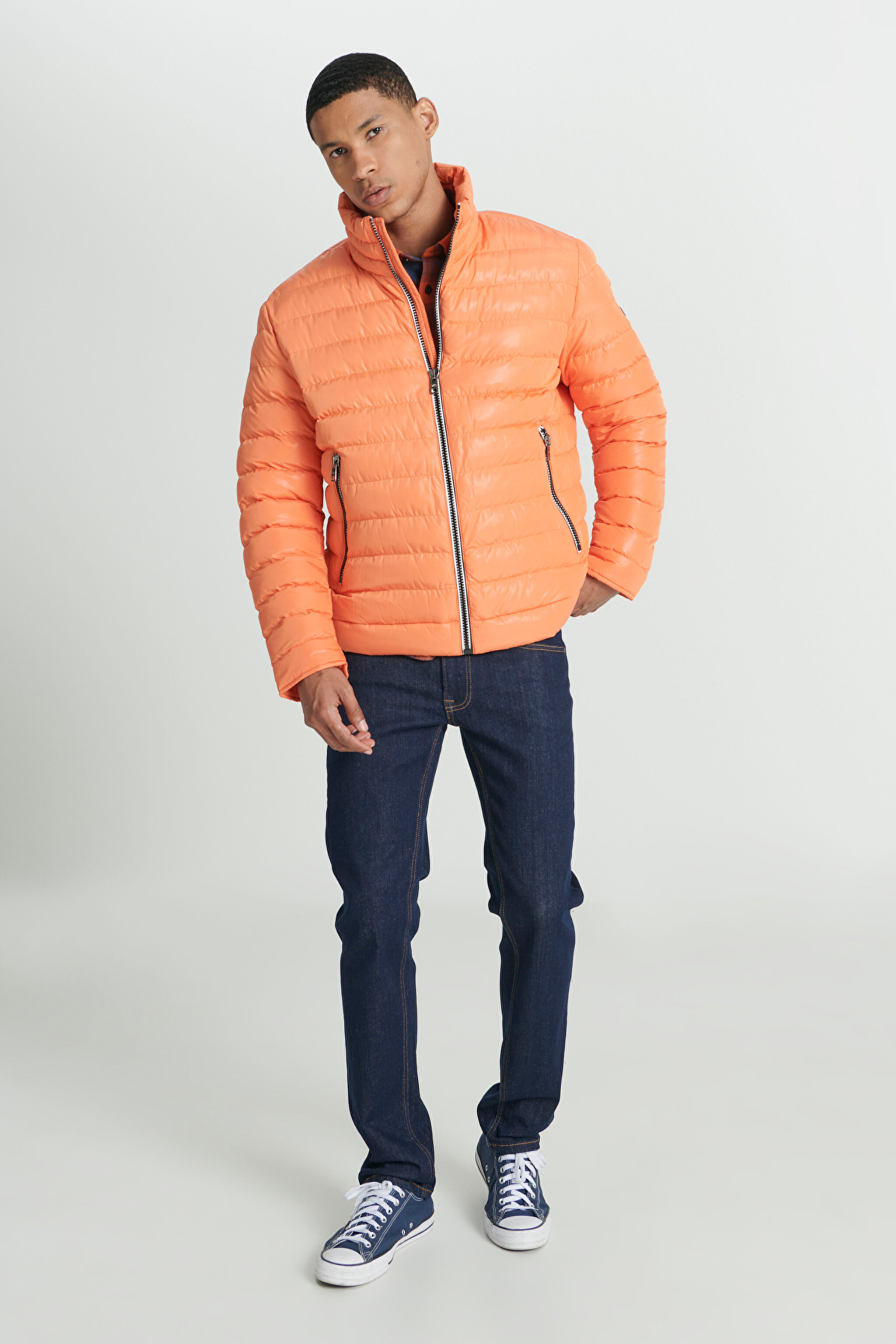 Regular Fit Normal Kesim Dik Yaka Turuncu Şişme Mont - Orange-L222378700 (görsel 4)