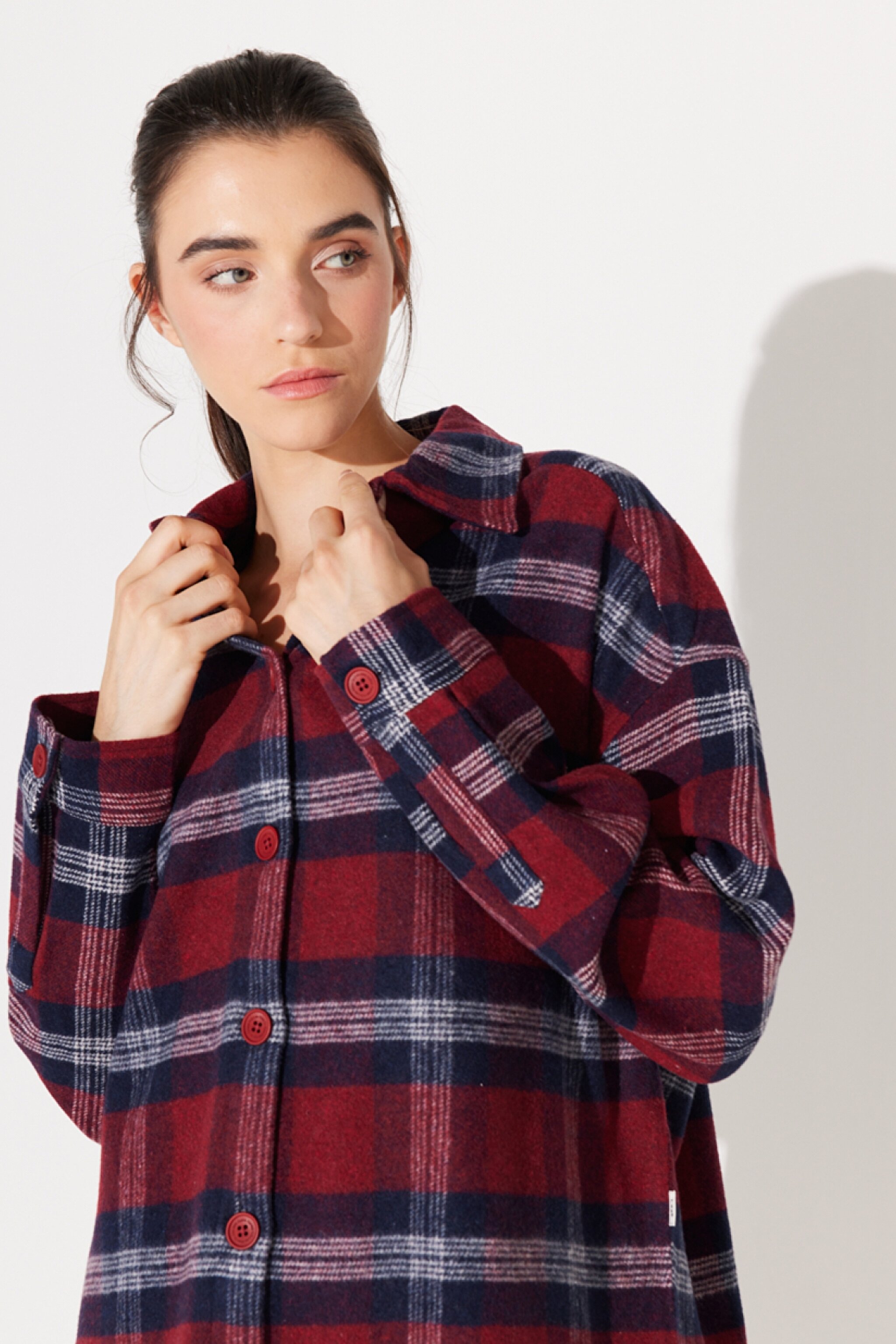 Regular Fit Normal Kesim %100 Pamuk Uzun Kollu Kırmızı Gömlek - Red-L222602600 (görsel 4)