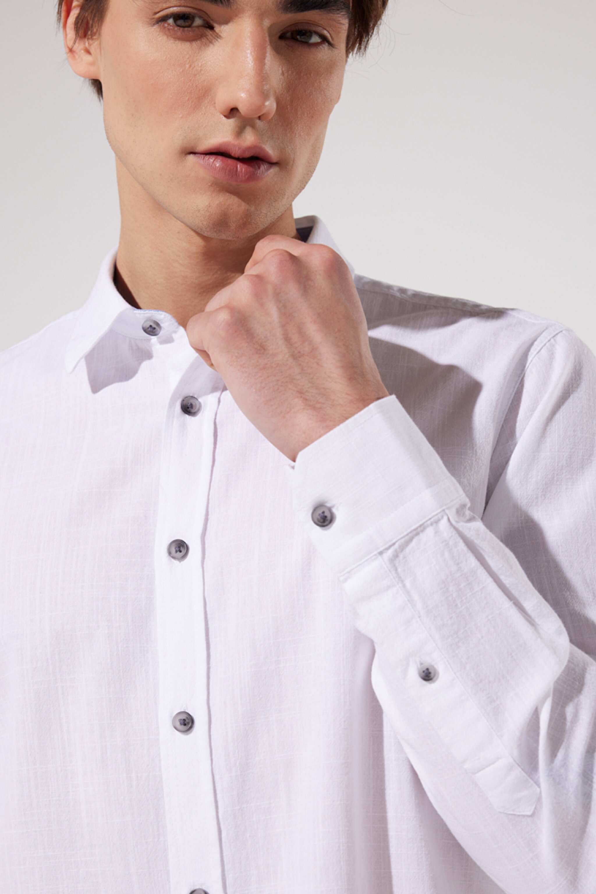 Regular Fit Normal Kesim %100 Pamuk Uzun Kollu Beyaz Gömlek - White-L231069100 (görsel 3)
