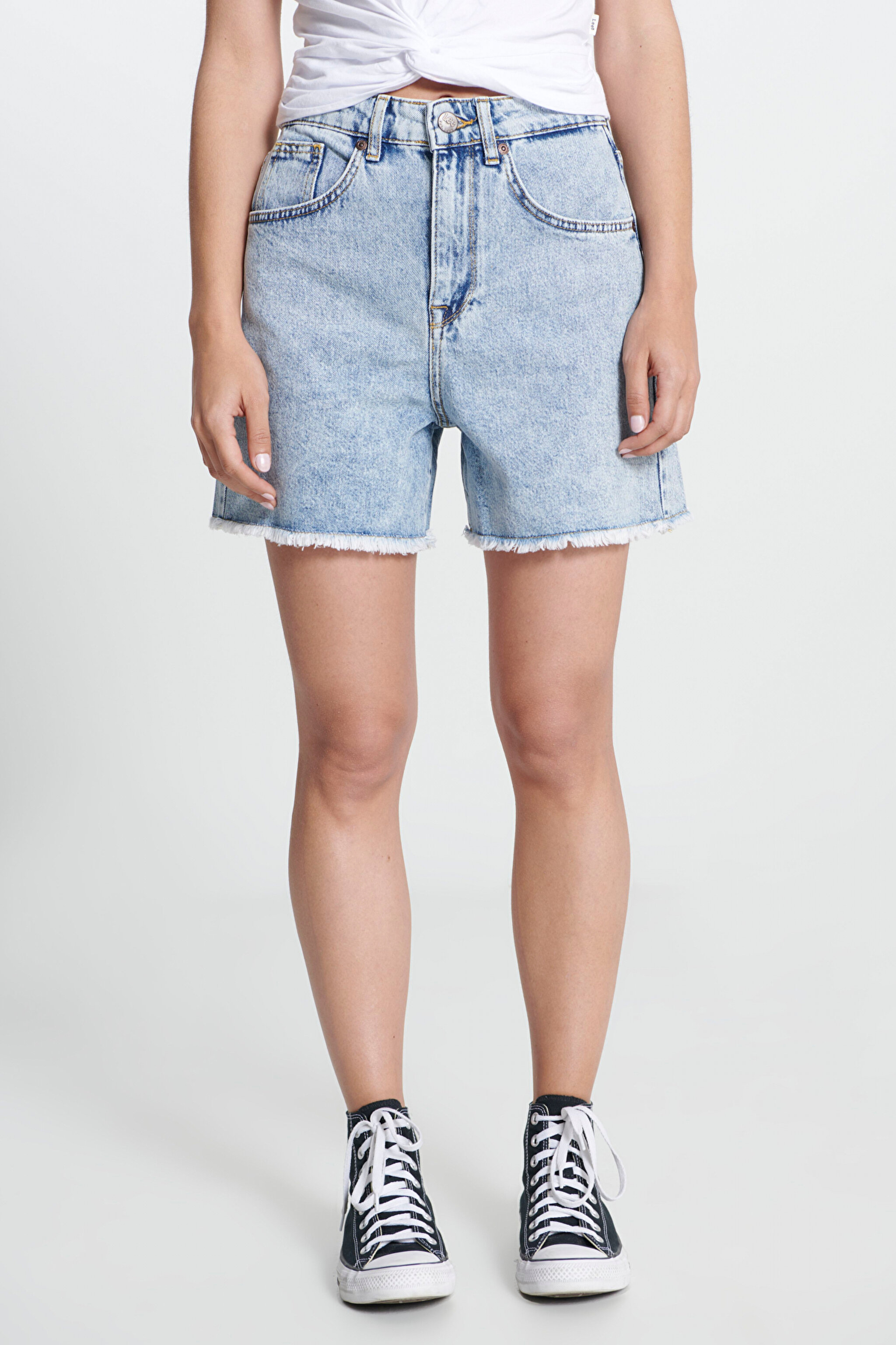 Regular Fit Normal Kesim %100 Pamuk Yüksek Bel Açık Mavi Jean Kot Şort - Light Blue-L231101404 (görsel 4)