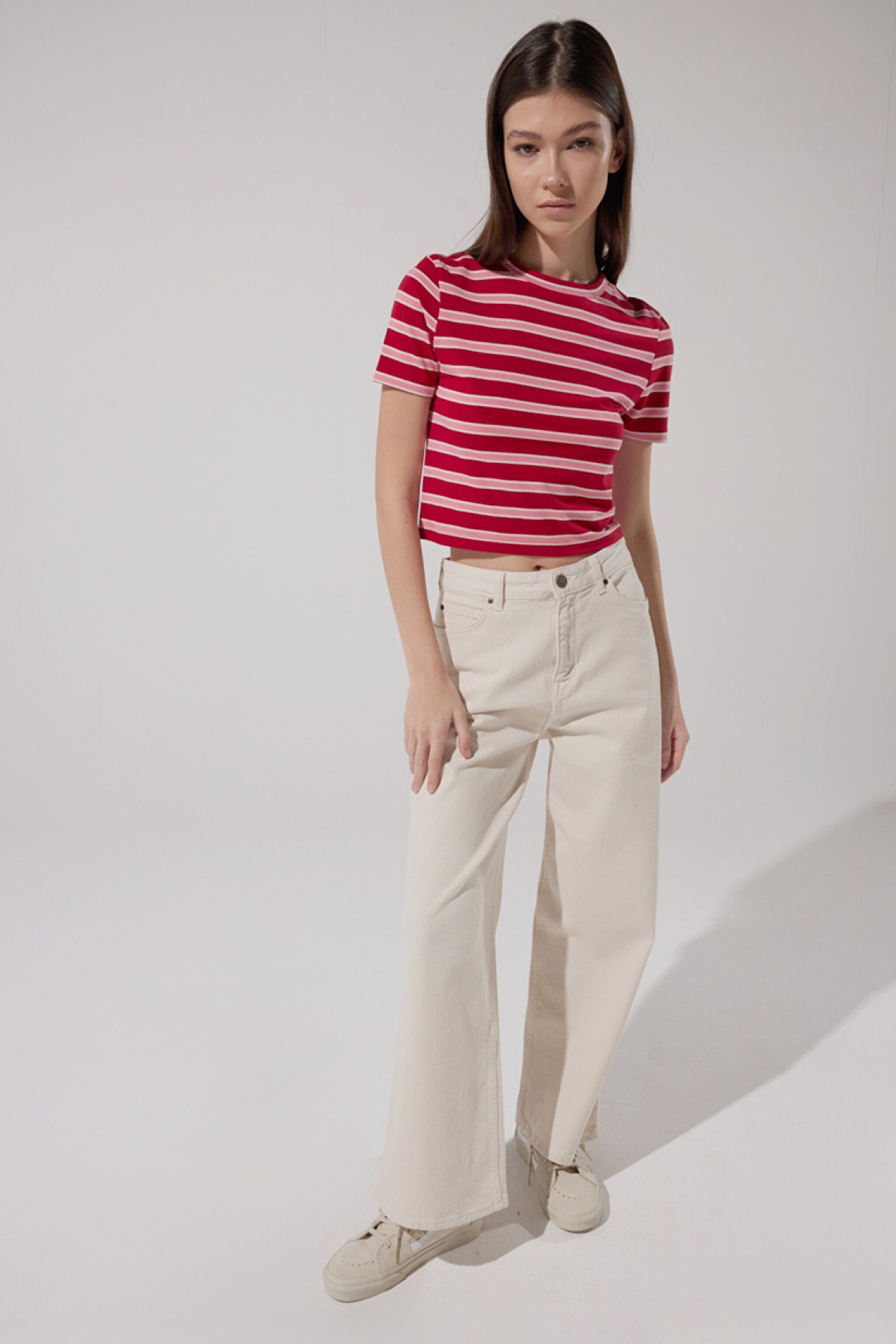 Slim Fit Dar Kesim Bisiklet Yaka Kısa Kollu Crop Renkli Esnek Tişört - Multi-L231105900 (görsel 5)
