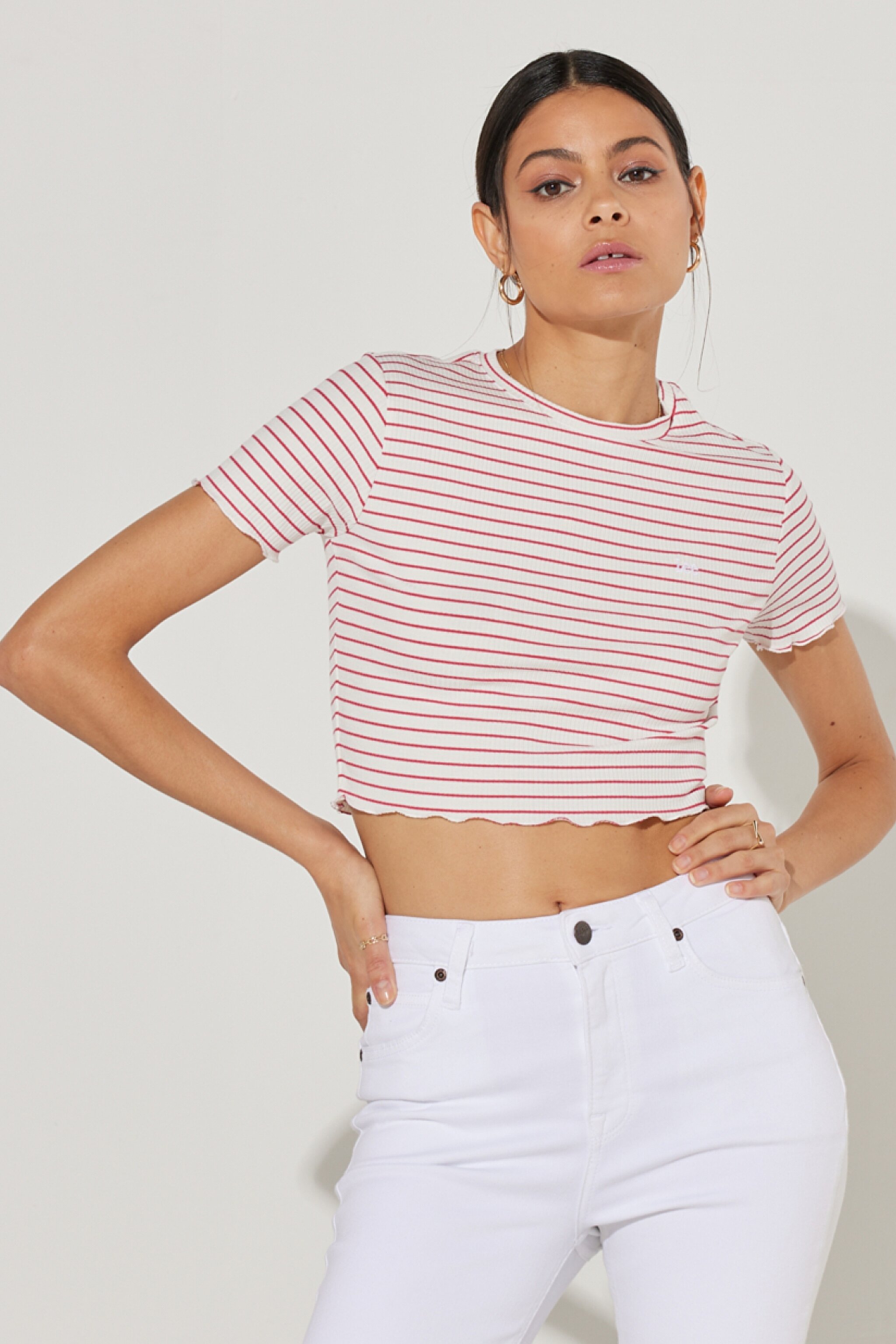 Regular Fit Normal Kesim Bisiklet Yaka Çizgili Fuşya Crop Tişört