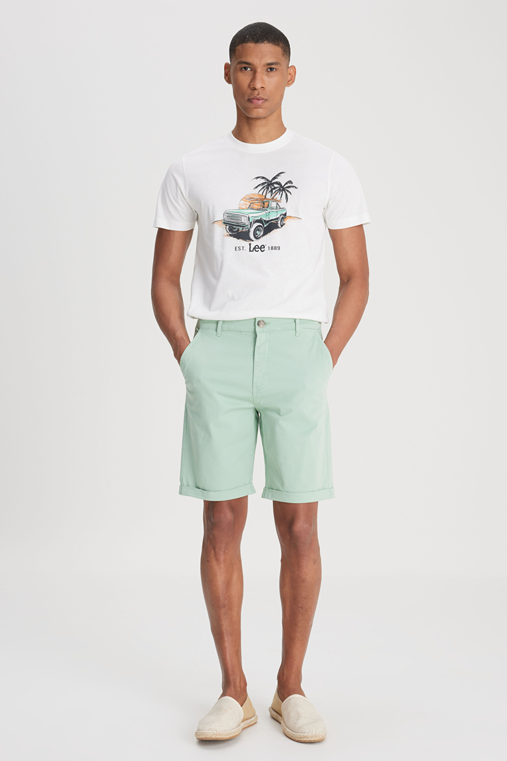 Regular Fit Normal Kesim Normal Bel Mint Yeşili Şort