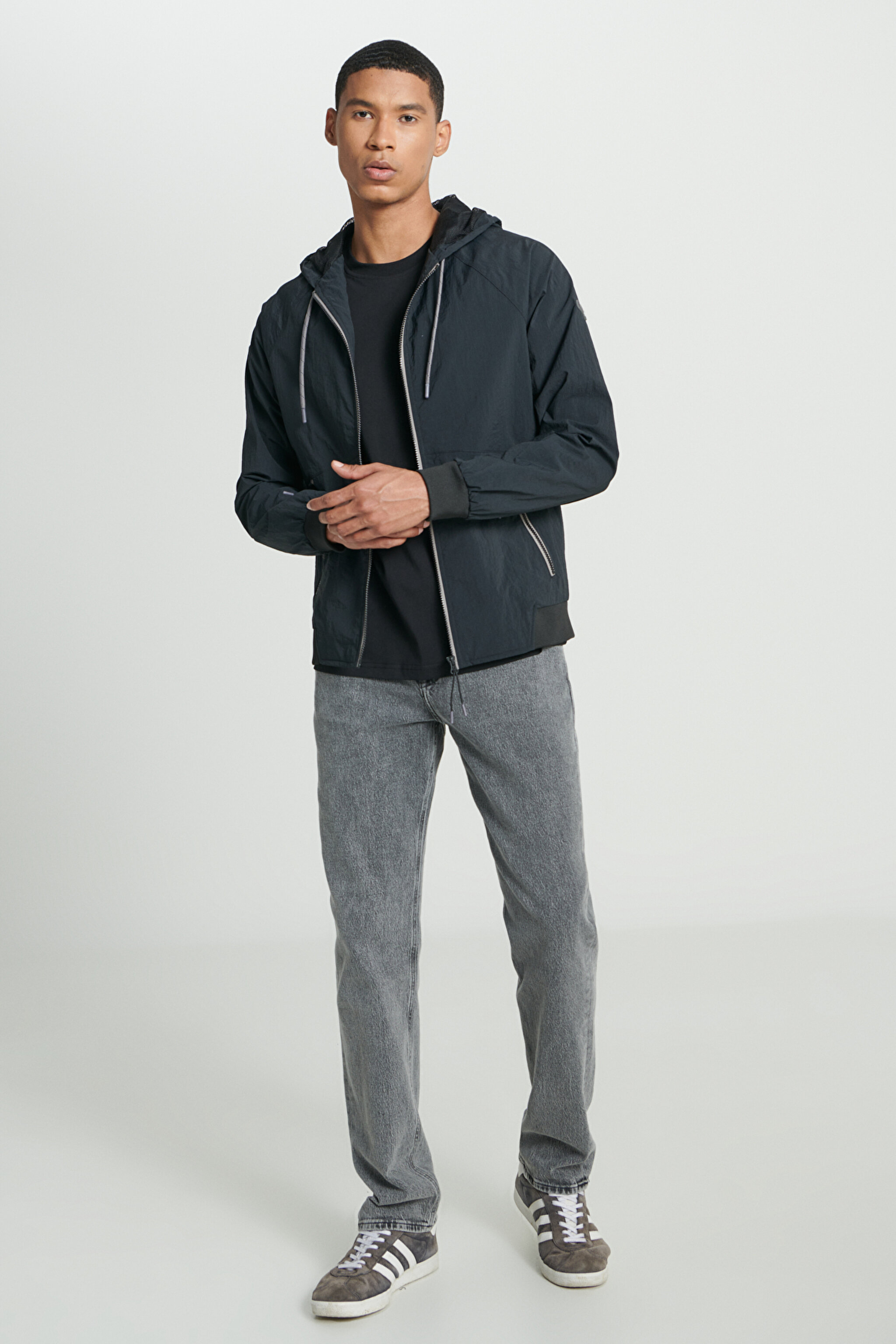 Regular Fit Normal Kesim Kapüşonlu Siyah Mont Ceket - Black-L231225001 (görsel 3)
