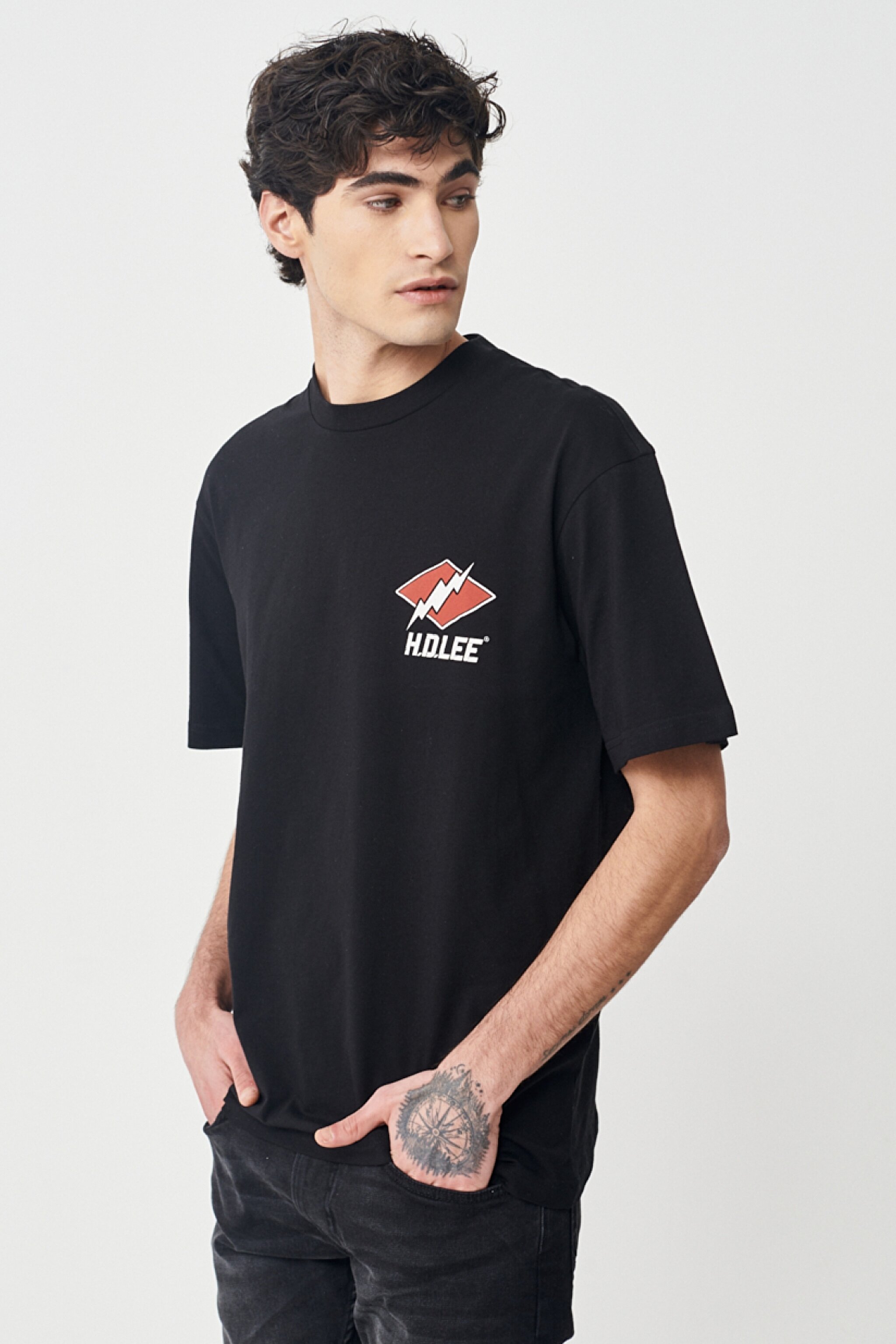 Loose Fit Rahat Kesim %100 Pamuk Bisiklet Yaka Siyah Tişört - Black-L231260001 (görsel 4)