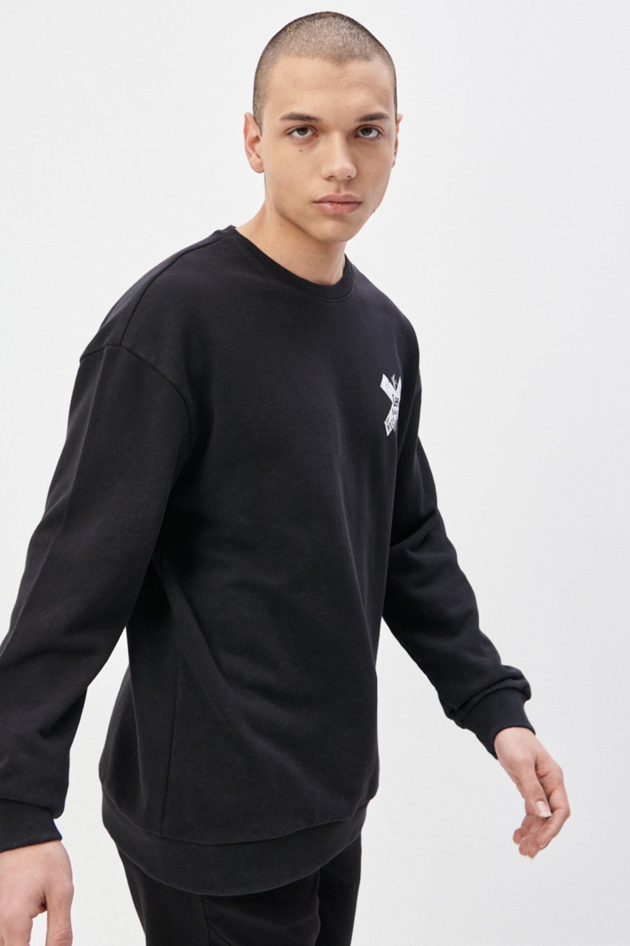 Loose Fit Rahat Kesim %100 Pamuk Bisiklet Yaka Siyah Tişört - Black-L231279001 (görsel 5)