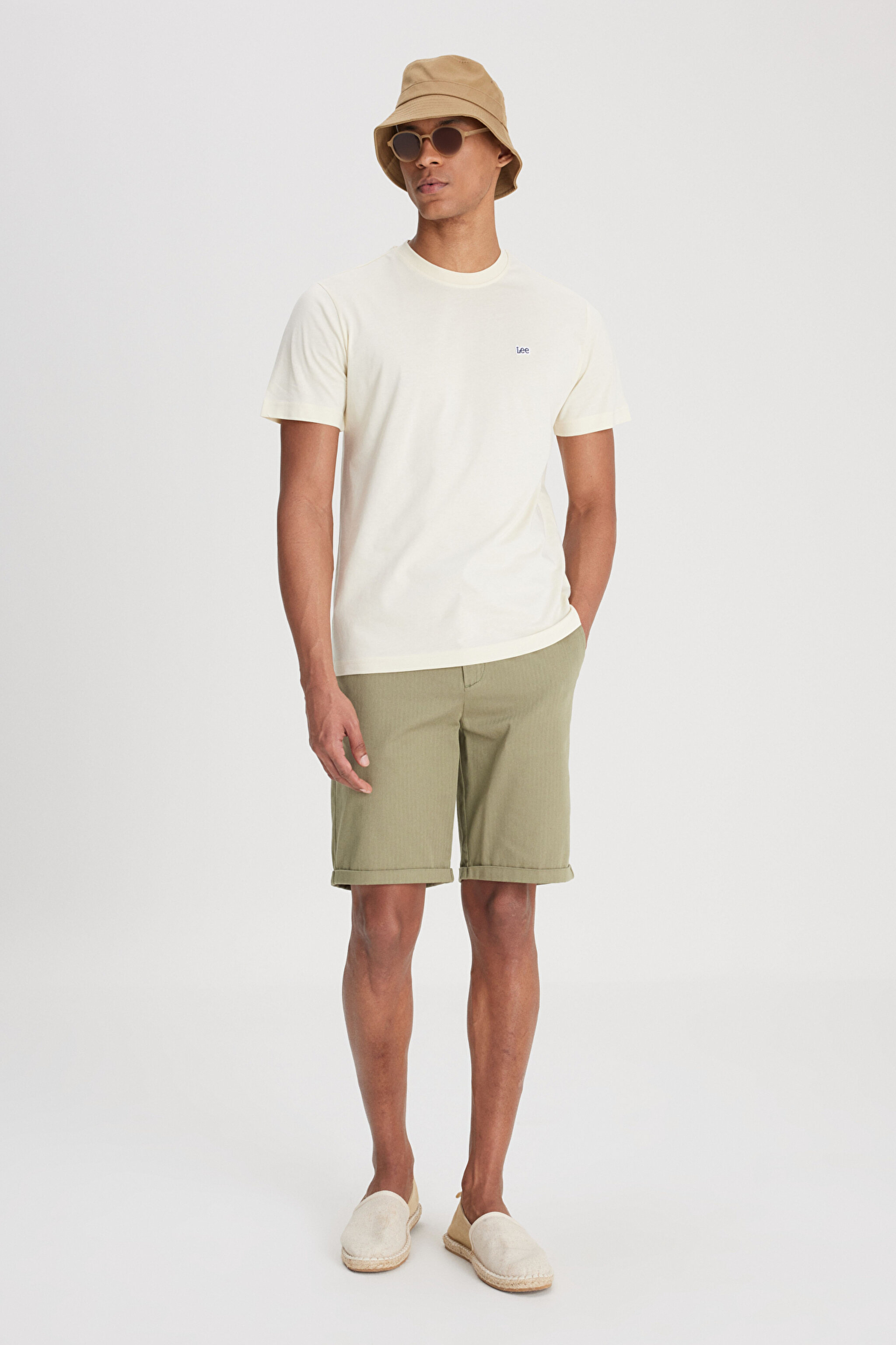Regular Fit Normal Kesim %100 Pamuk Normal Bel Haki Chino Şort - Khaki-L231406801 (görsel 2)