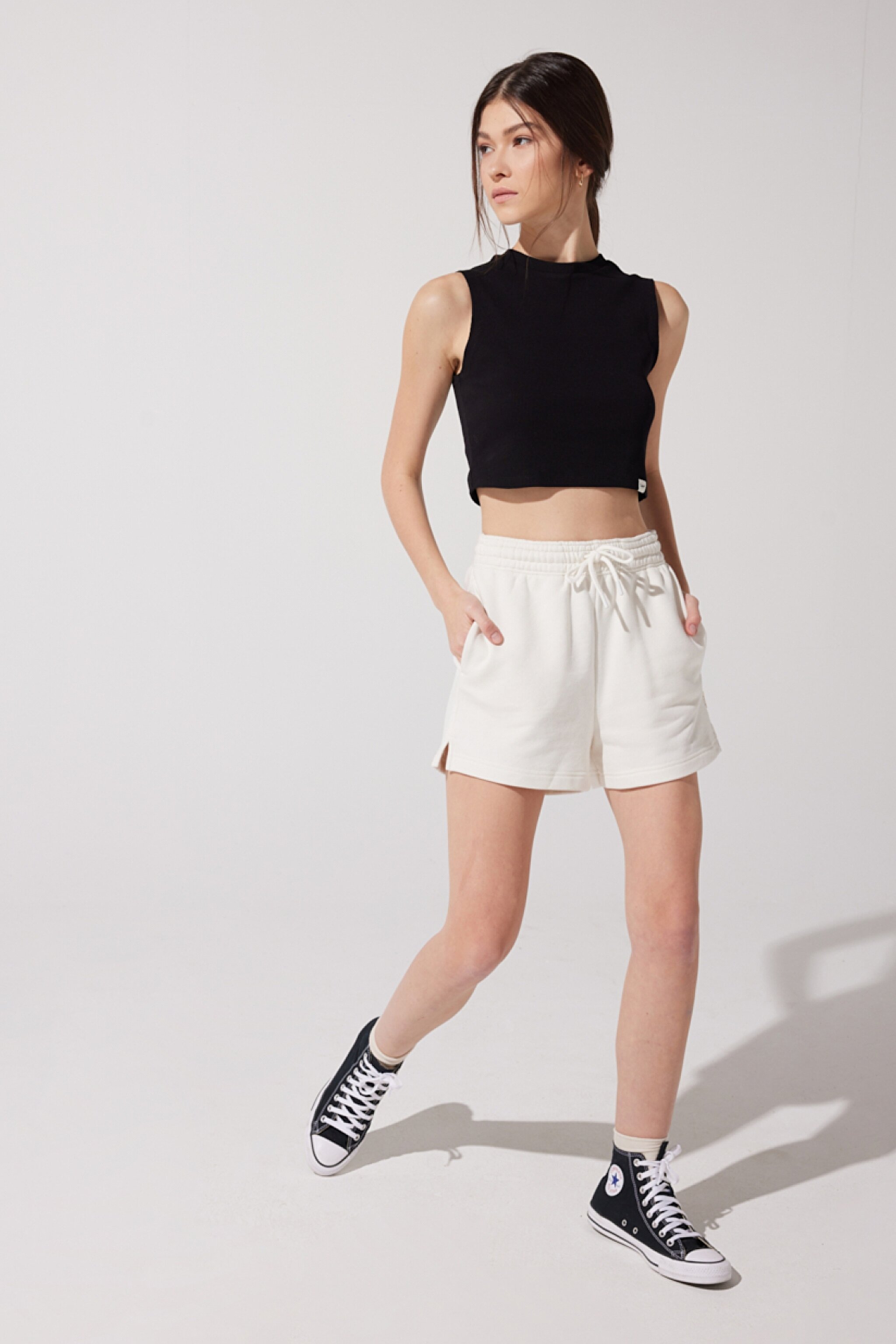 Regular Fit Normal Kesim %100 Pamuk Lastikli Bel Kırık Beyaz Sweat Şort