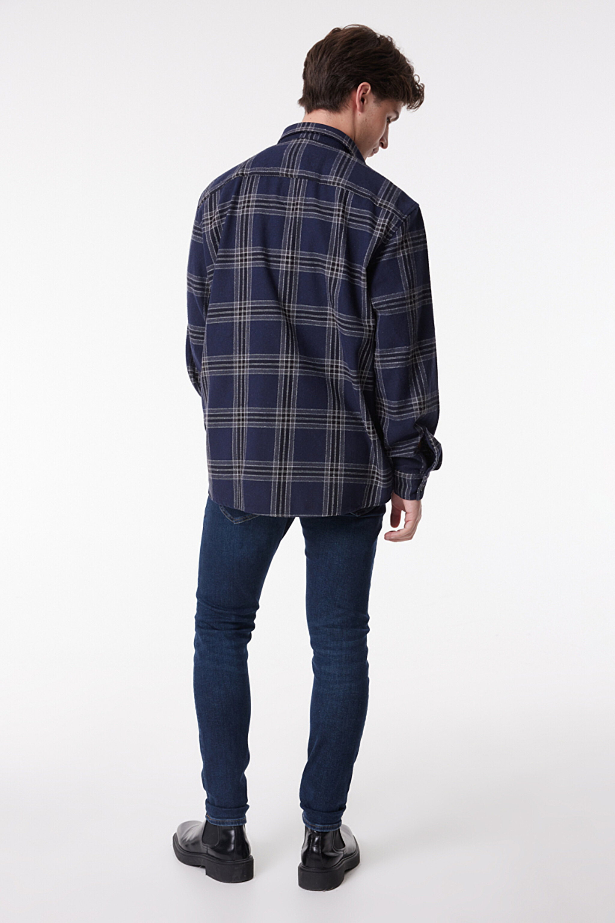 Loose Fit Rahat Kesim Ekose Lacivert Uzun Kollu Gömlek - Navy-L232145410 (görsel 5)