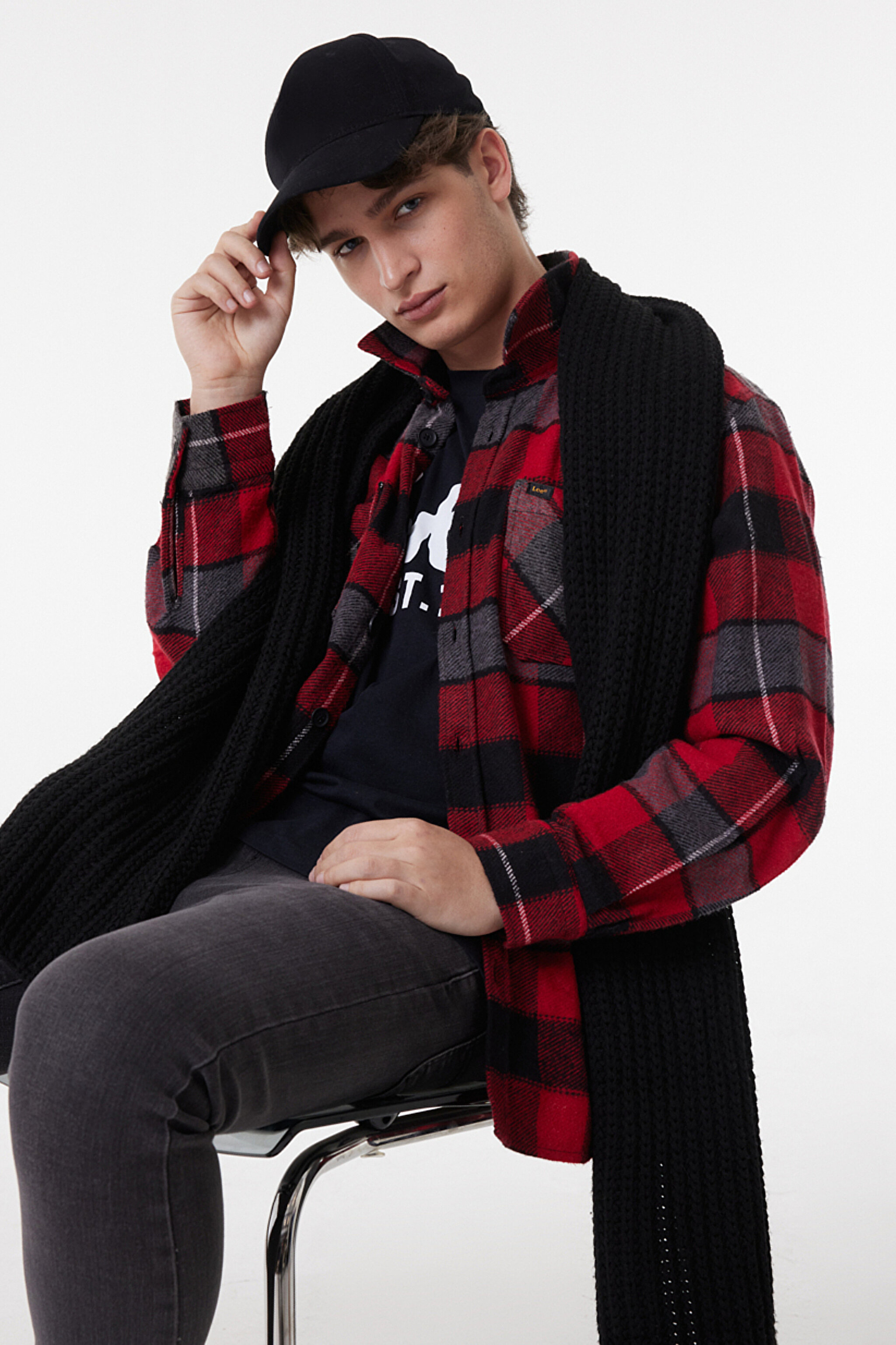 Loose Fit Rahat Kesim Ekose Kırmızı Siyah Şardonlu Uzun Kollu Gömlek - Red-L232153600 (görsel 2)