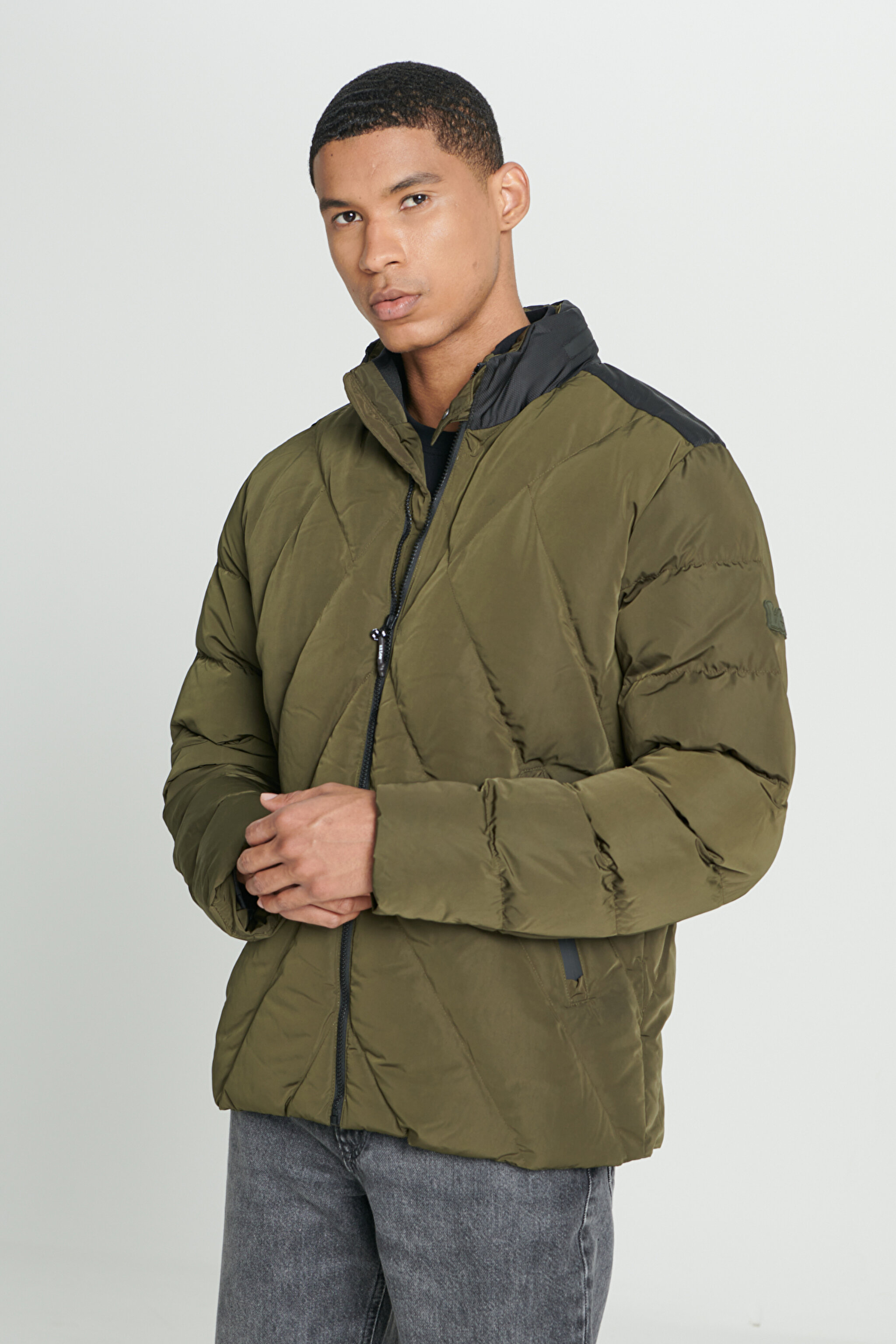 Regular Fit Normal Kesim Kapüşonlu Tam Fermuarlı Haki Mont - Khaki-L232199801 (görsel 3)
