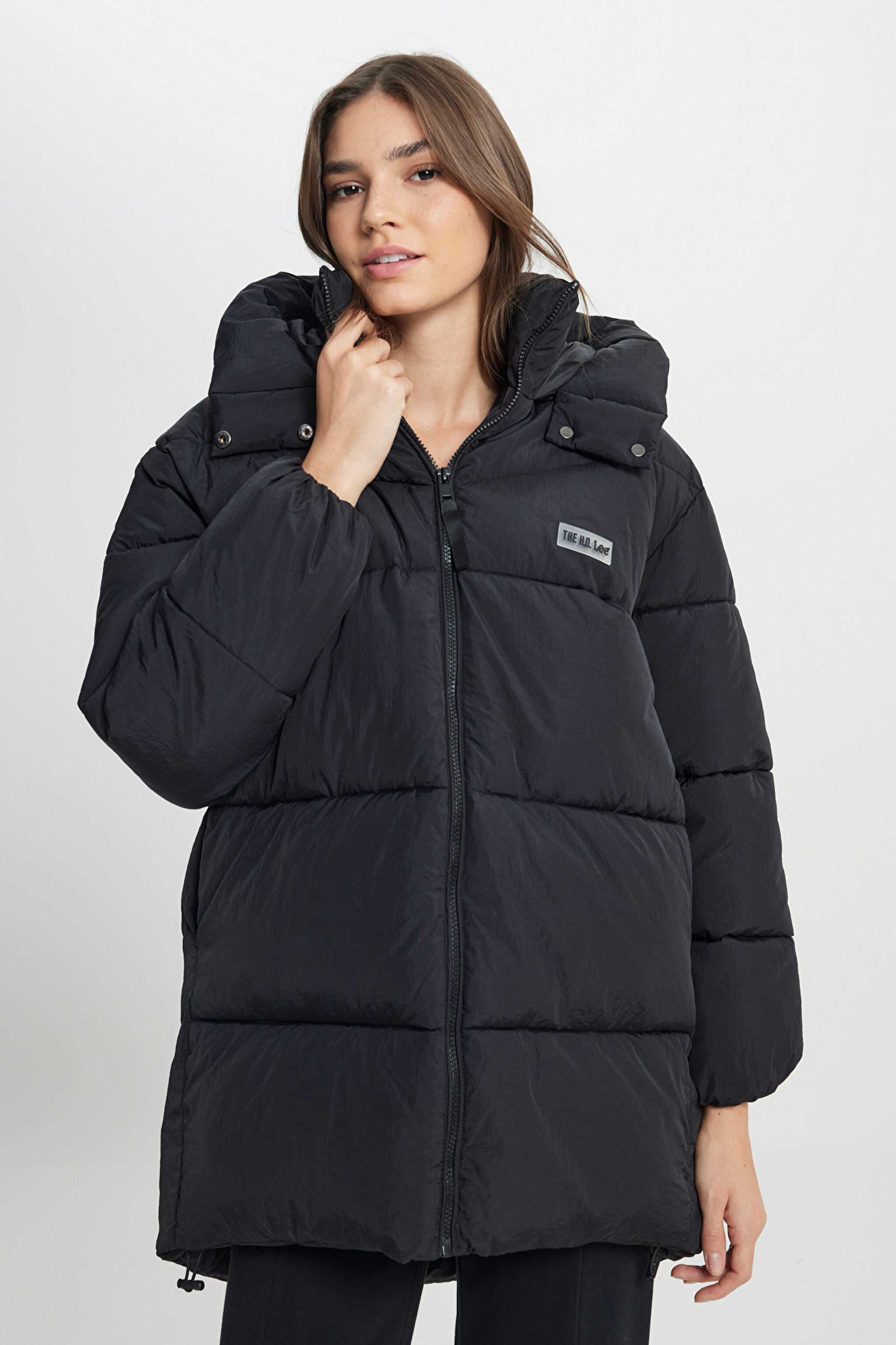 Loose Fit Rahat Kesim Kapüşonlu Uzun Siyah Şişme Mont - Black-L232222001 (görsel 4)