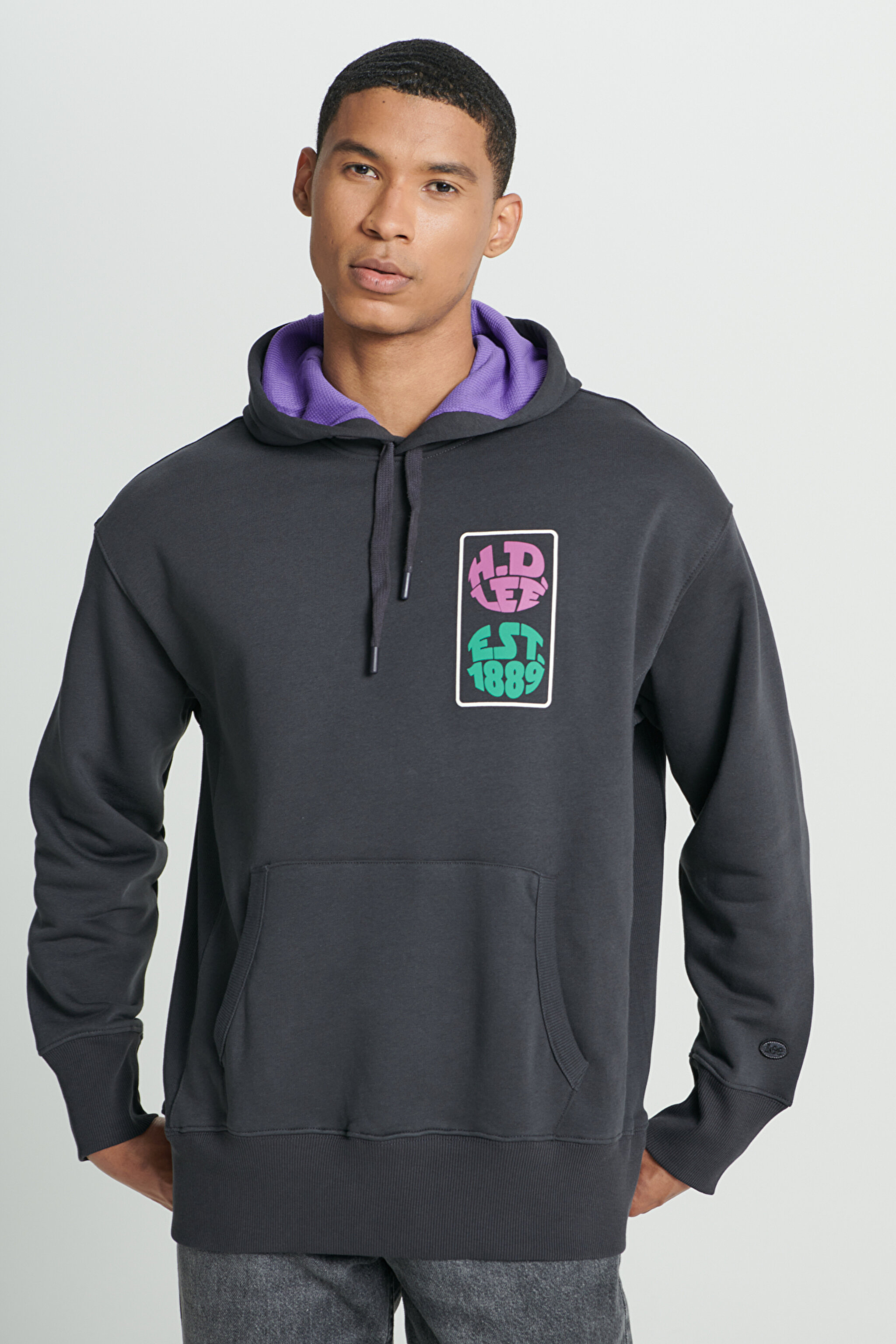 Loose Fit Rahat Kesim Kapüşonlu İçi Polarlı Sırt Baskılı Antrasit Sweatshirt