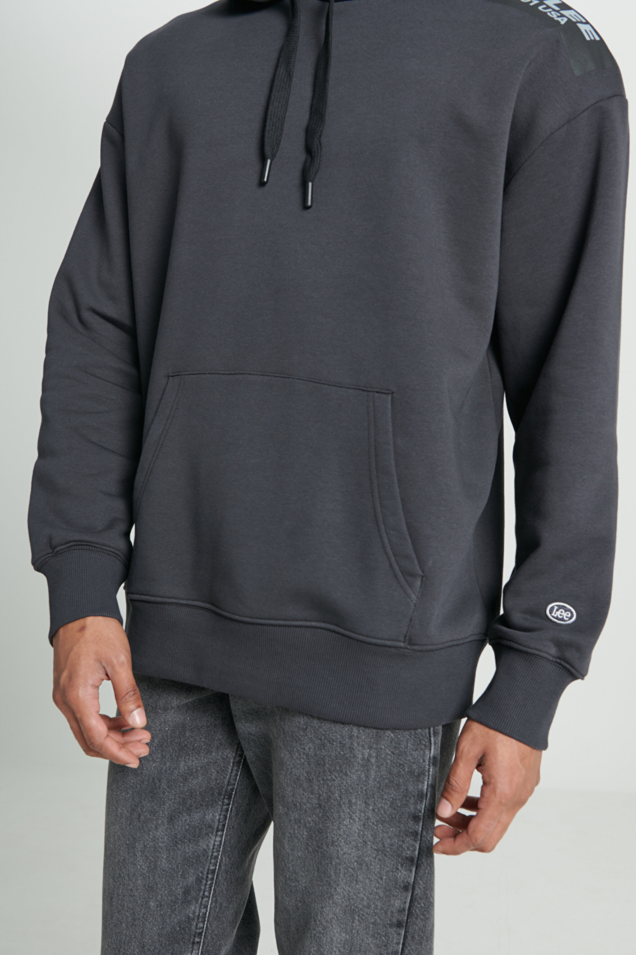 Loose Fit Rahat Kesim Kapüşonlu İçi Polarlı Sırt Baskılı Antrasit Sweatshirt - Anthracite-L232275003 (görsel 6)