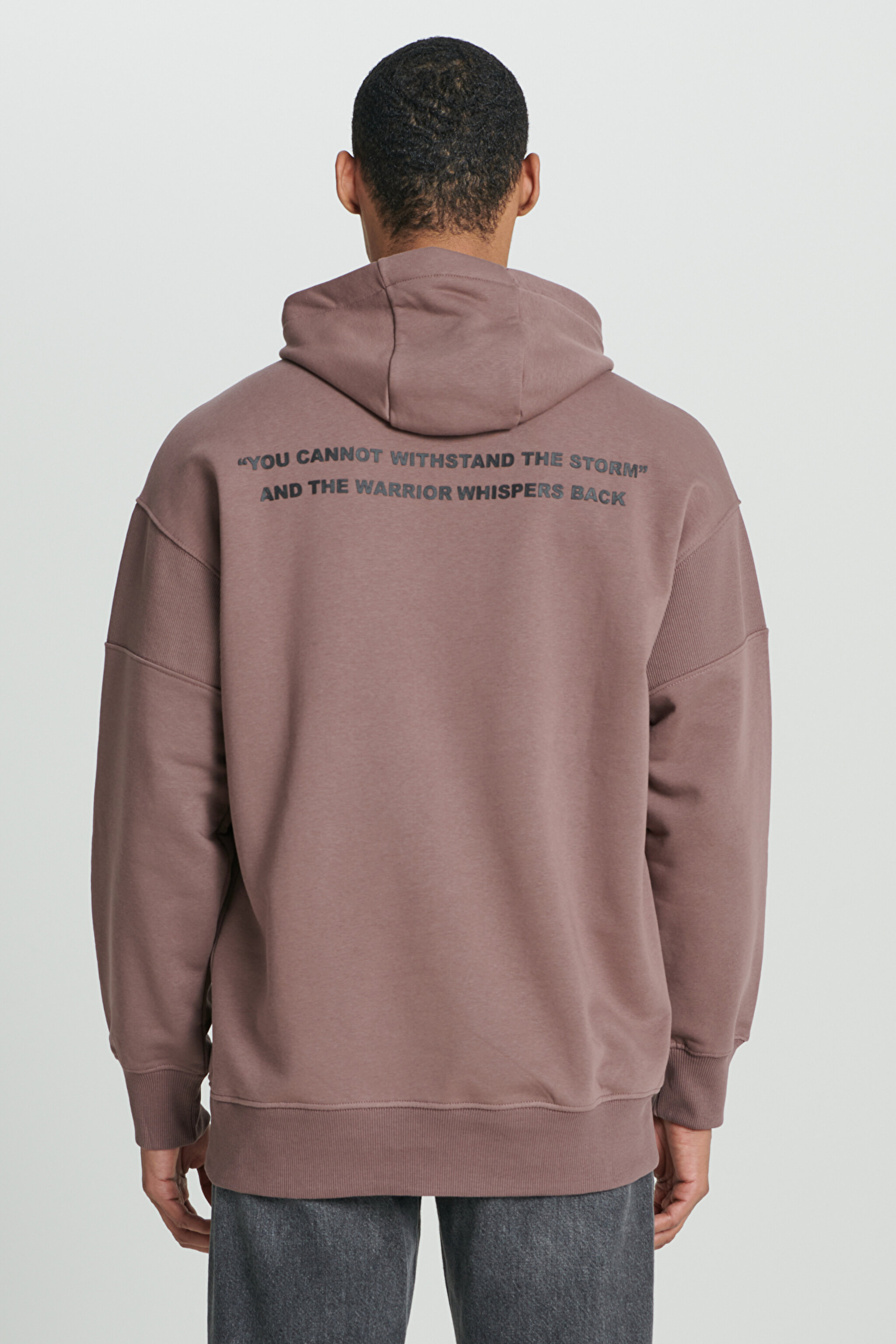 Loose Fit Rahat Kesim Kapüşonlu İçi Polarlı Sırt Baskılı Kahverengi Sweatshirt - Taupe-L232283640 (görsel 2)