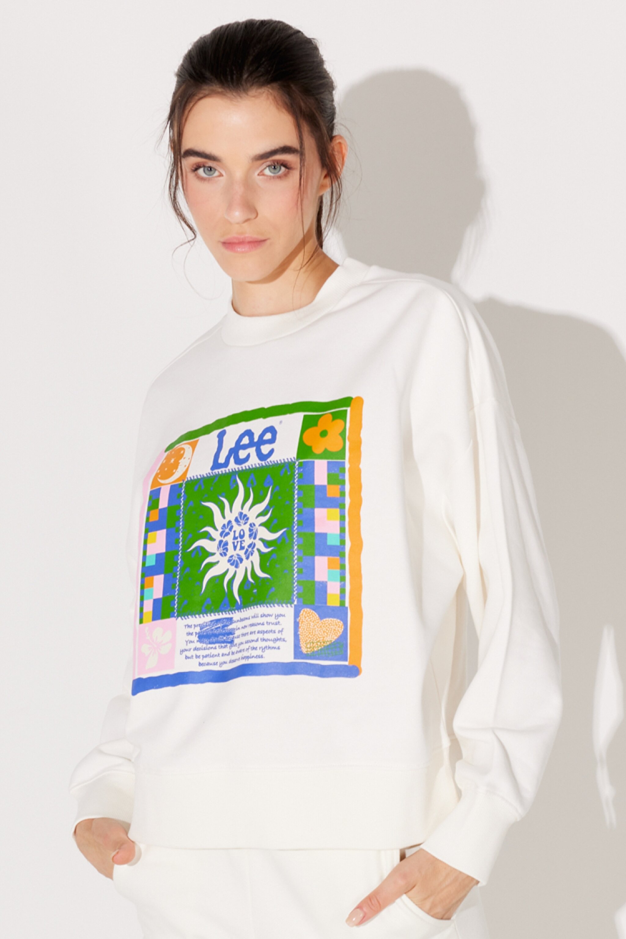 Oversize Fit Rahat Kesim Bisiklet Yaka Şardonlu Kırık Beyaz Sweatshirt