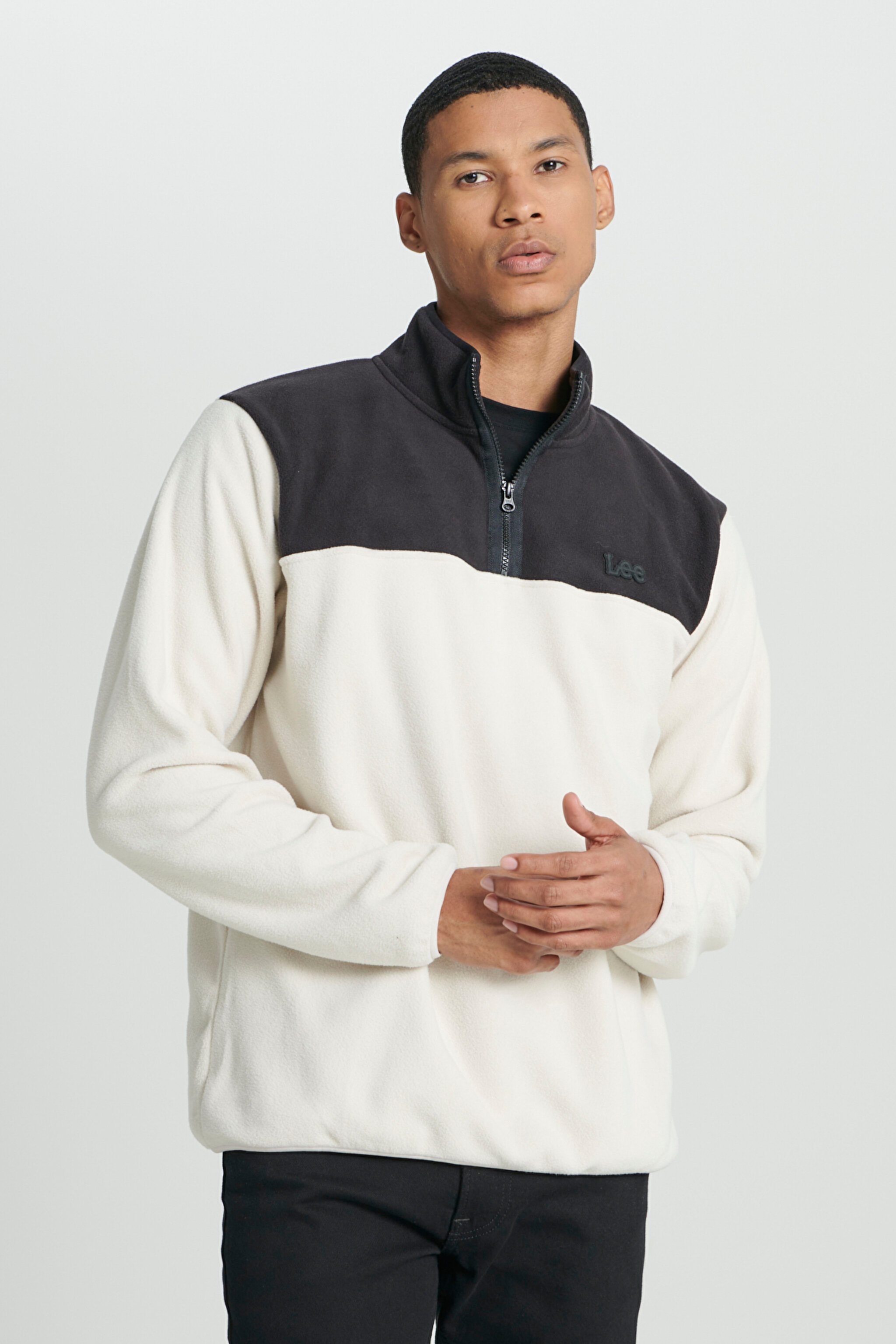 Regular Fit Normal Kesim Dik Yaka Yarım Fermuarlı Kırık Beyaz Polar