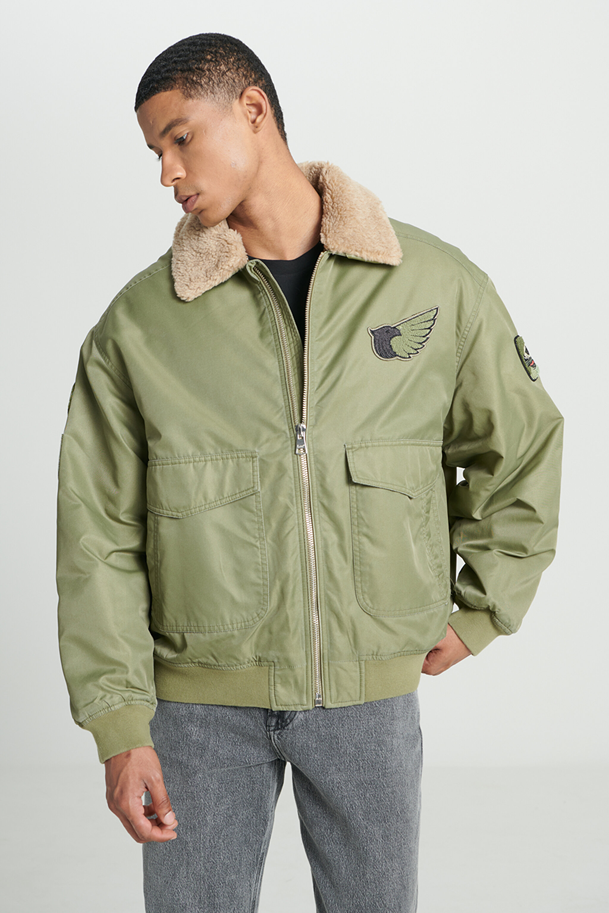 Regular Fit Normal Kesim Patch Detaylı Sherpa Yaka Haki Bomber Ceket - Khaki-L232386801 (görsel 3)