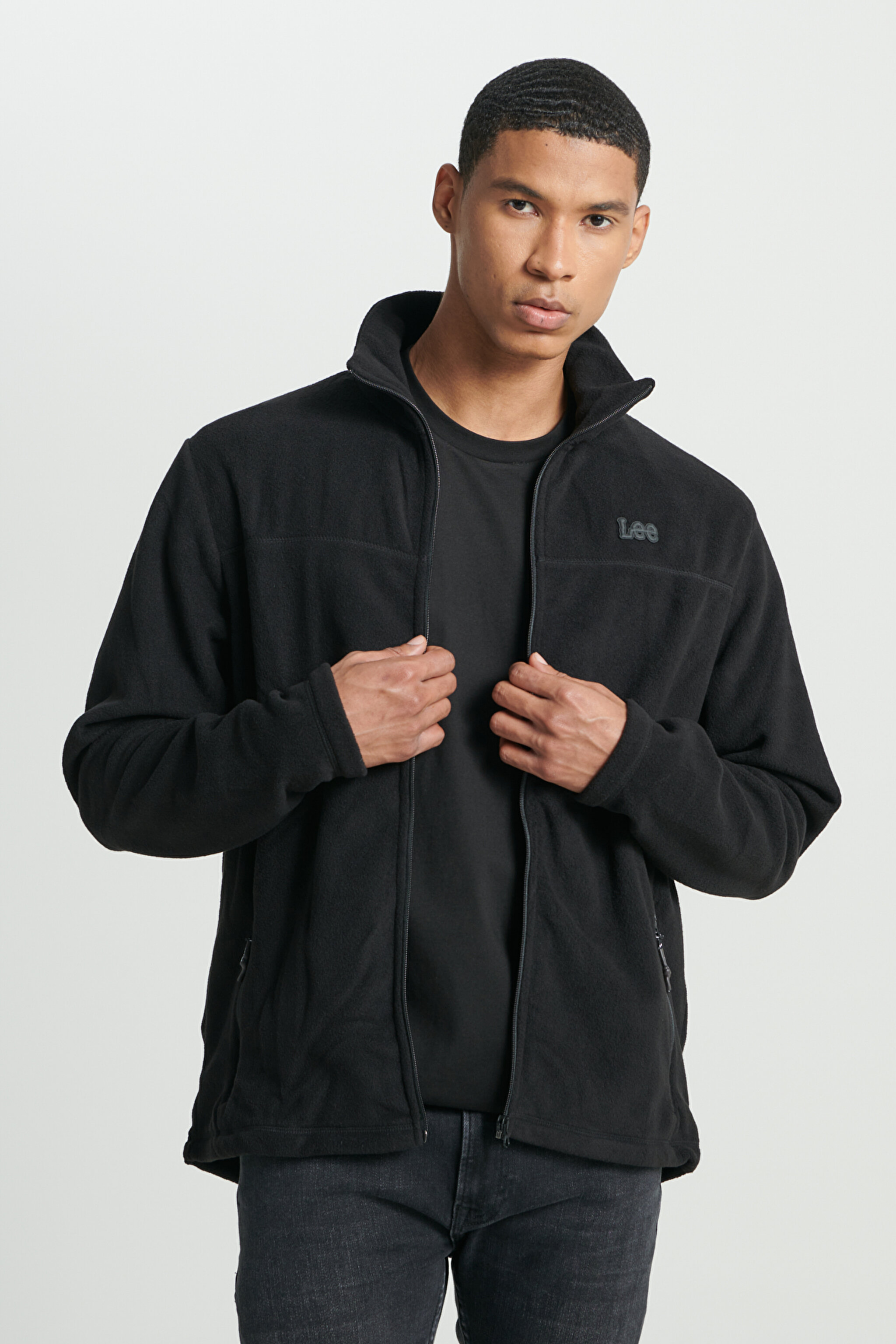 Regular Fit Normal Kesim Dik Yaka Fermuarlı Siyah Polar Ceket
