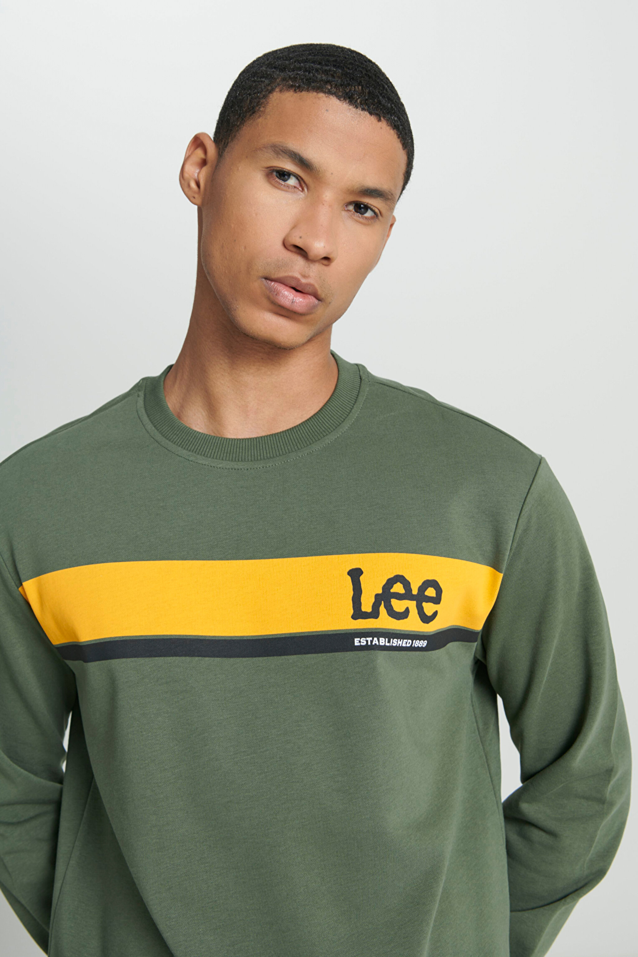 Regular Fit Normal Kesim Bisiklet Yaka Haki Sweatshirt L232501801