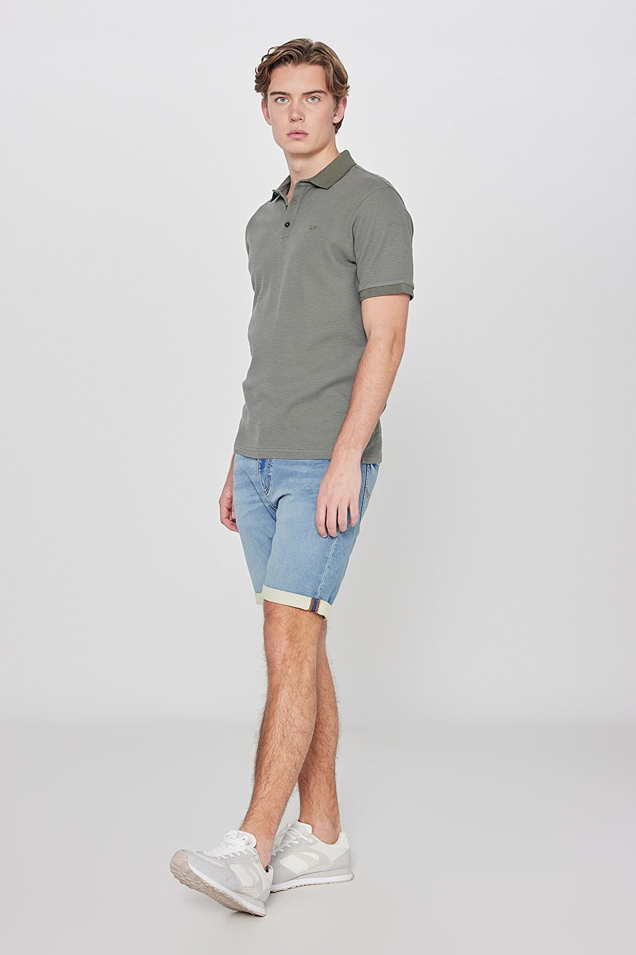 Slim Fit Dar Kesim Yüksek Bel 5 Cepli Açık Mavi Jean Kot Şort - Stone-L24107958