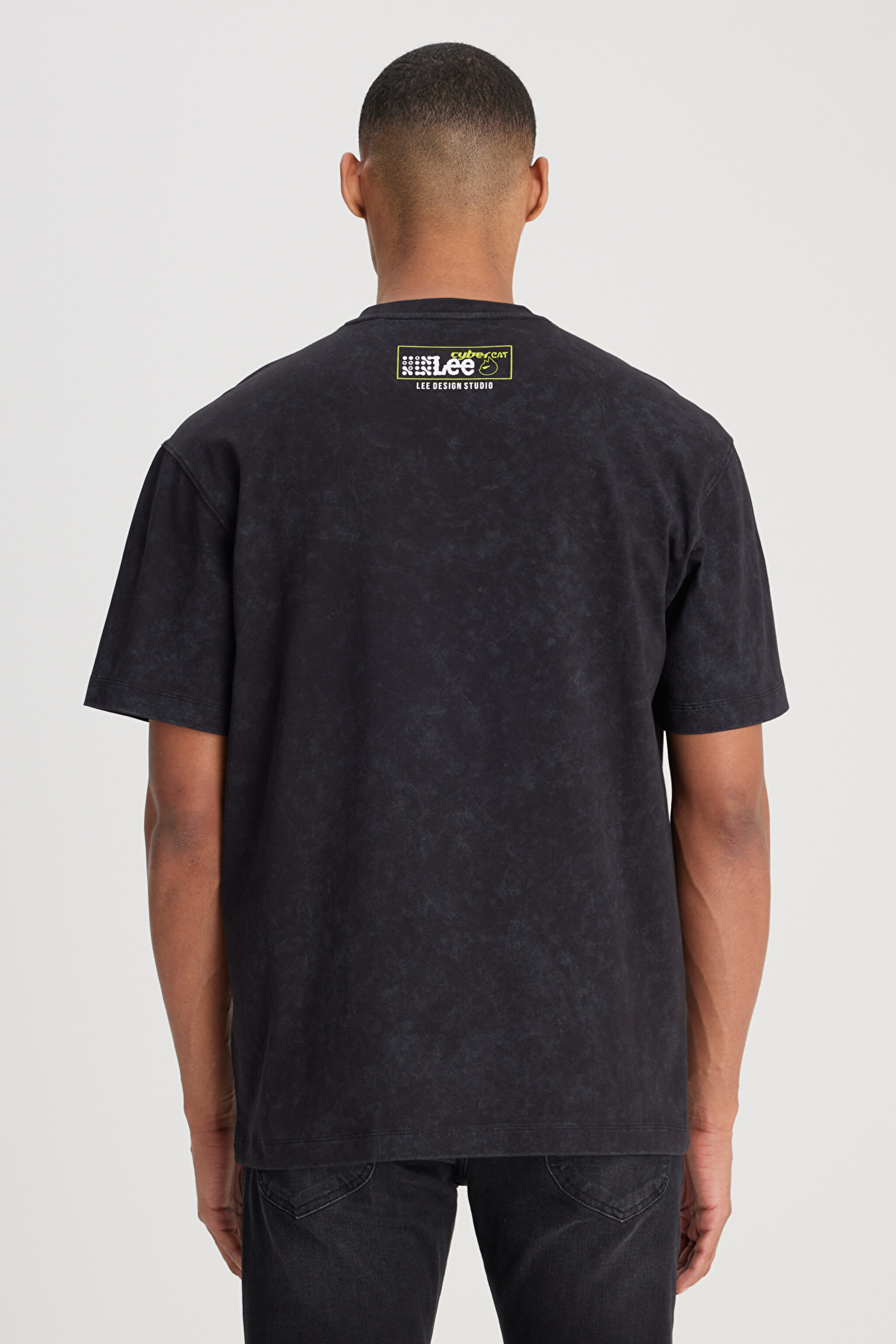 Loose Fit Rahat Kesim Bisiklet Yaka %100 Pamuk Siyah Tişört - Black-L241220001 (görsel 6)