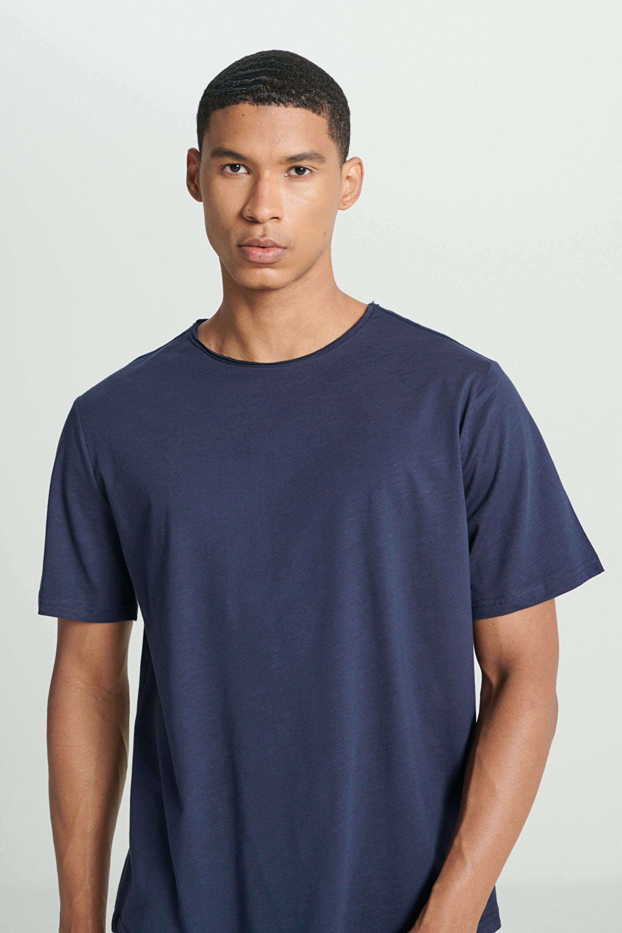 Regular Fit Normal Kesim Bisiklet Yaka %100 Pamuk Lacivert Tişört - Navy-L241570410 (görsel 5)