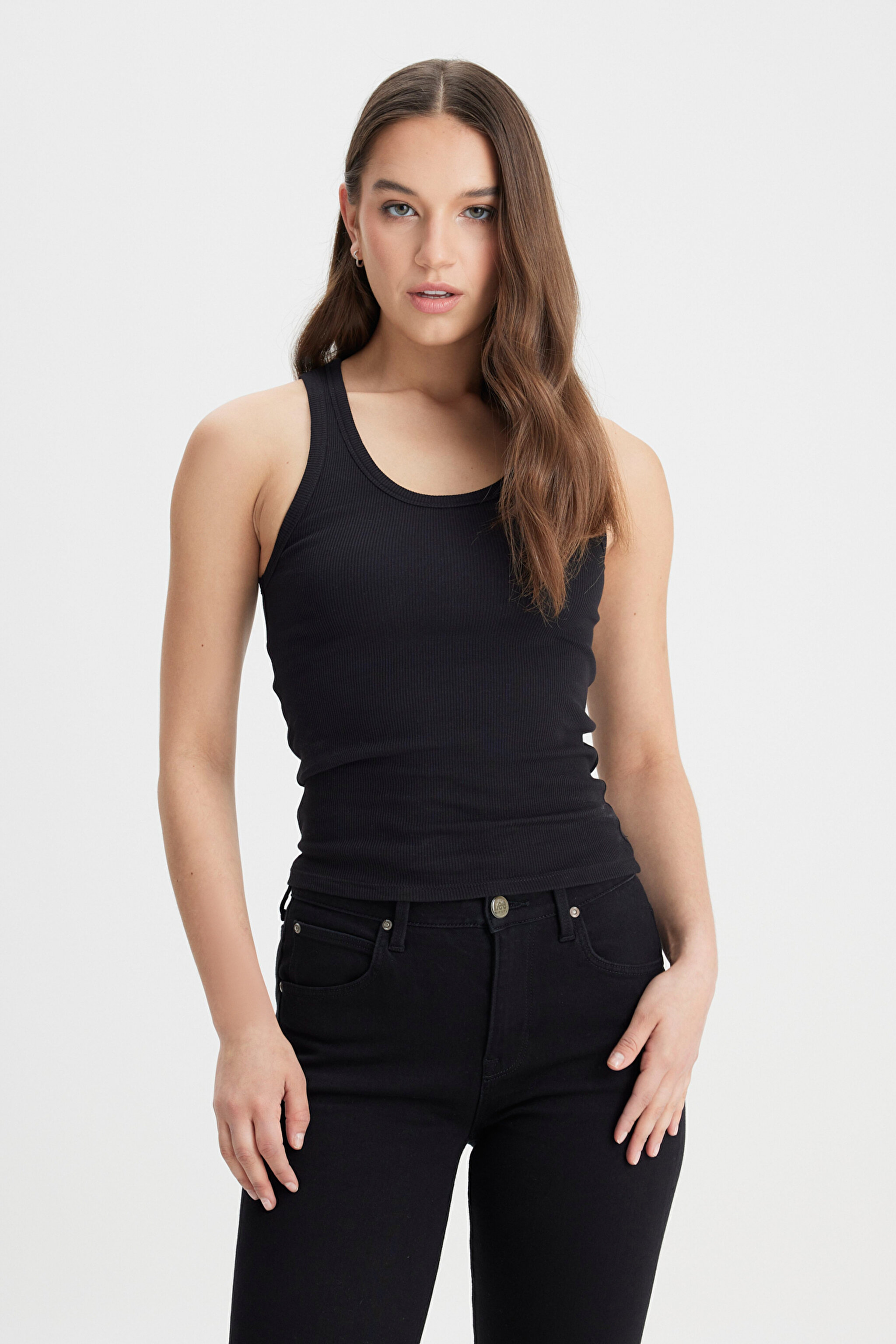 Slim Fit Dar Kesim Siyah Tişört