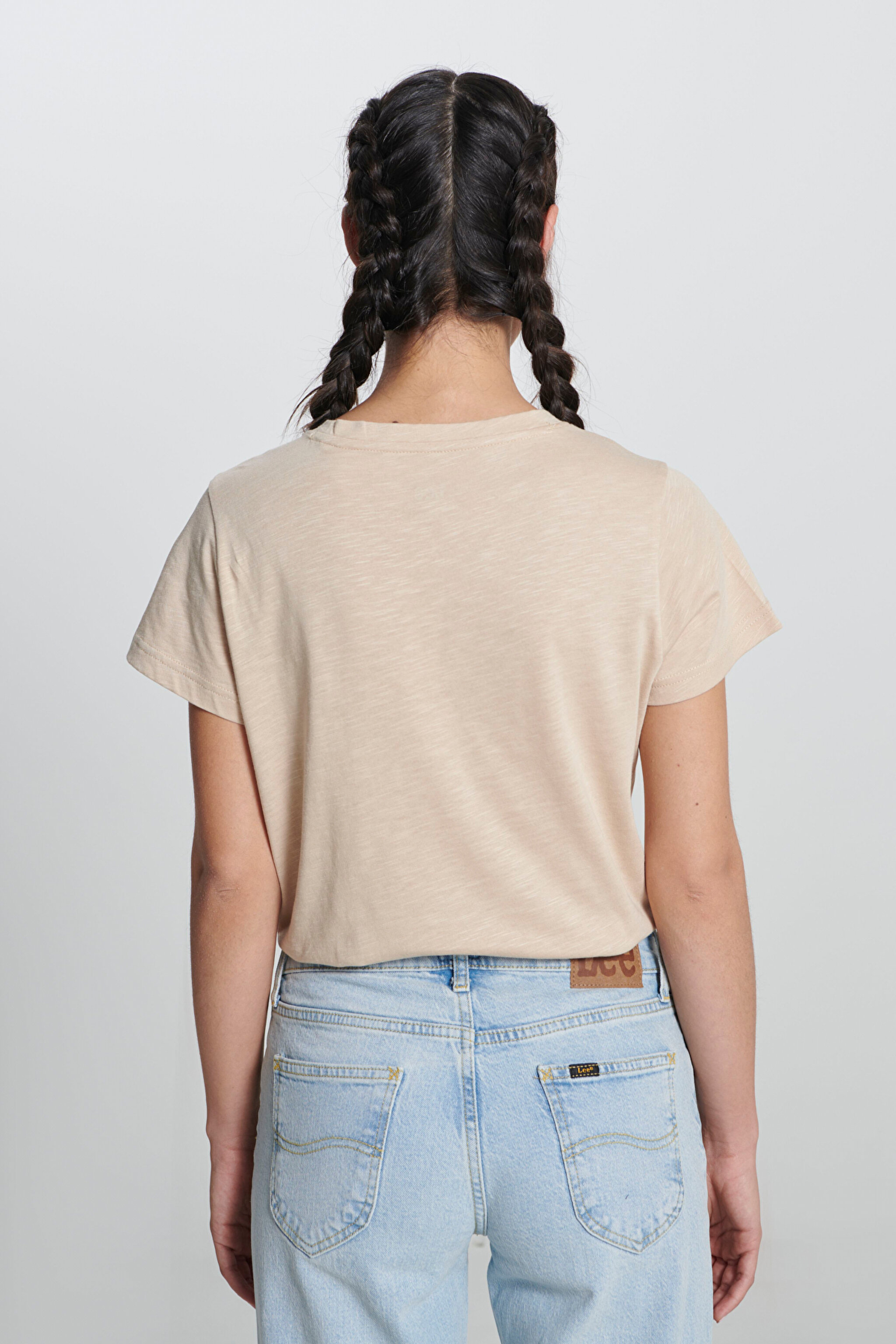 Regular Fit Normal Kesim Bisiklet Yaka Bej Tişört - Oxford Tan-L241644UQ (görsel 6)