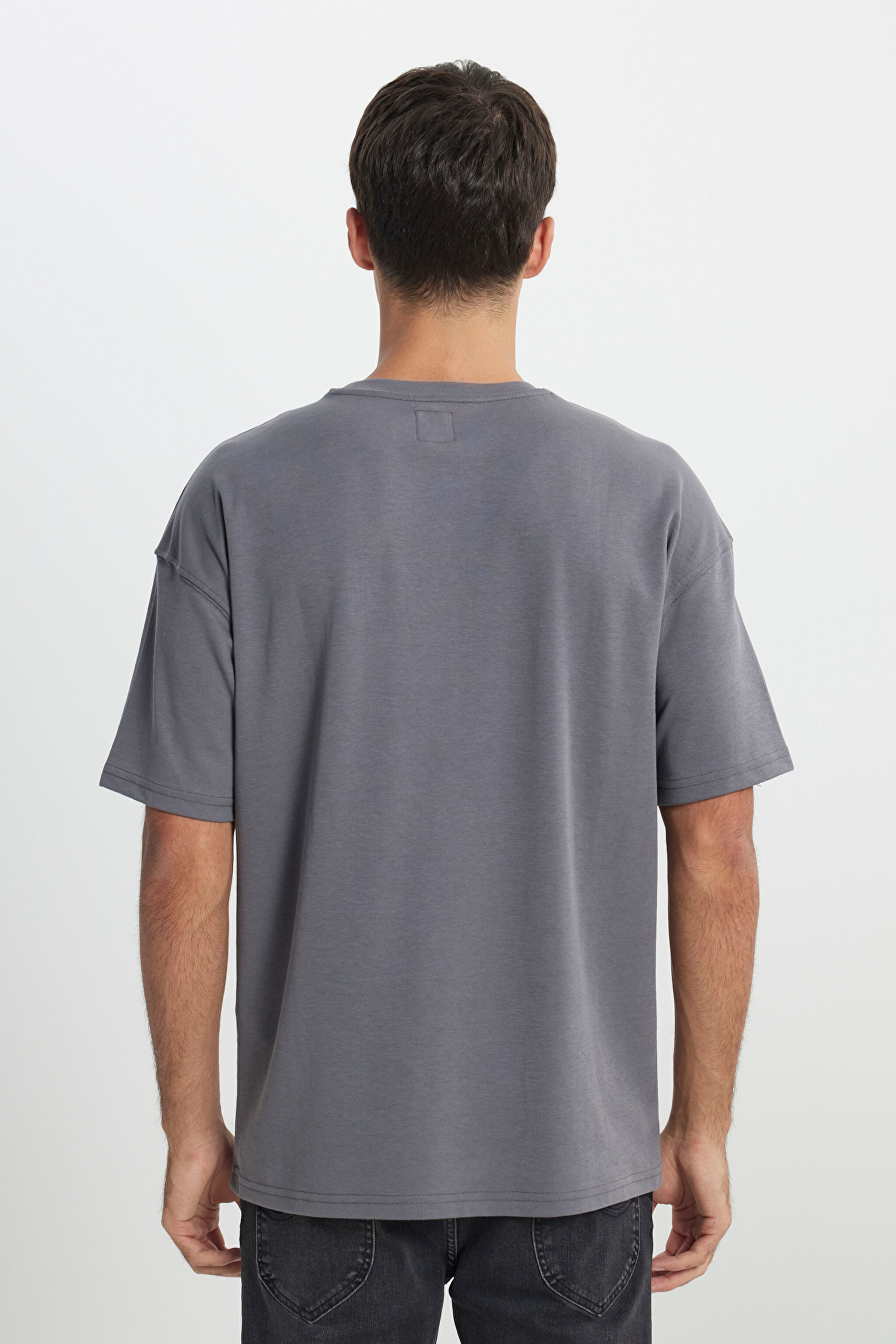 Loose Fit Rahat Kesim Bisiklet Yaka Siyah Tişört - Anthracite-L241669003 (görsel 5)
