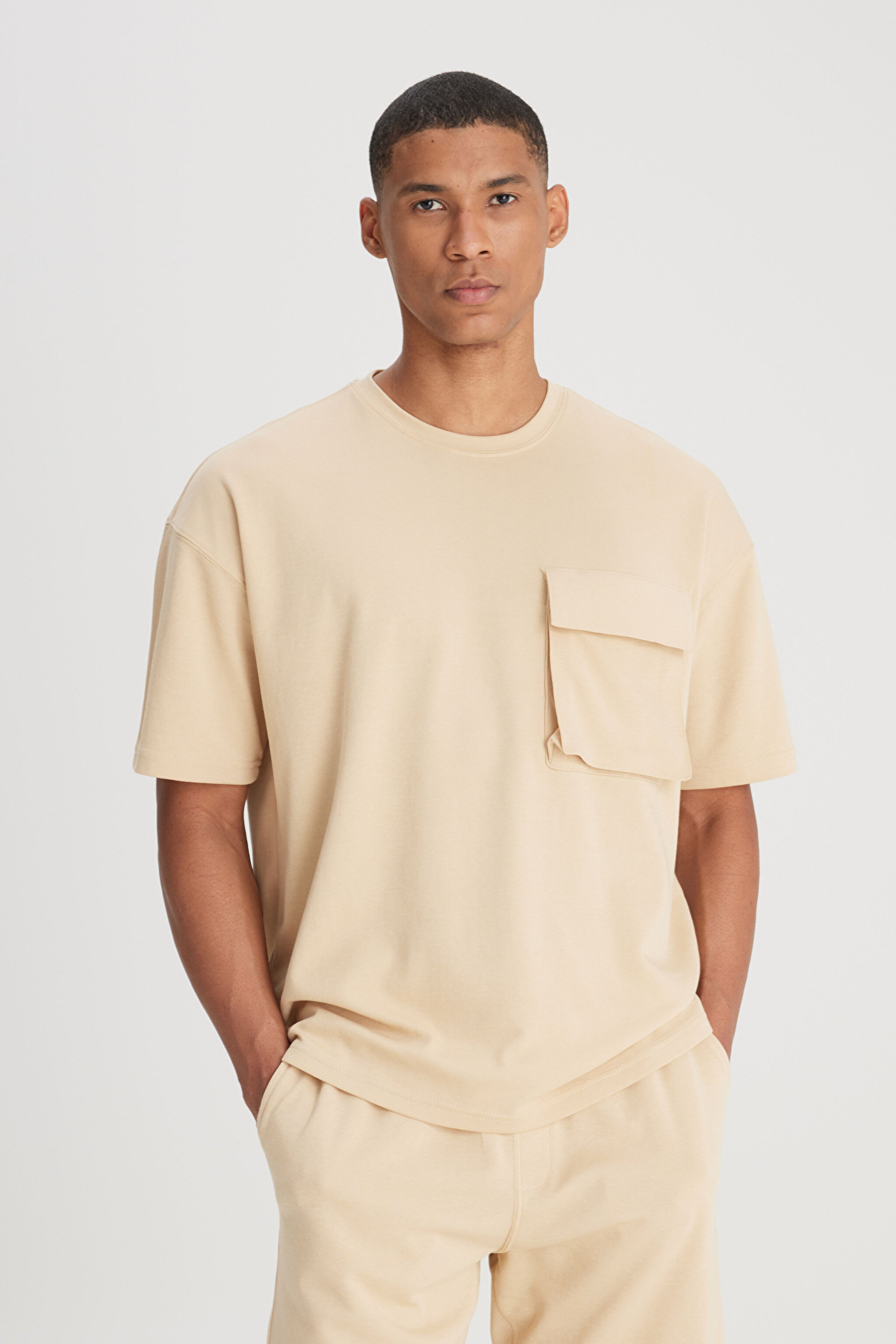 Loose Fit Rahat Kesim Bisiklet Yaka Bej Tişört - Beige-L241669614 (görsel 2)