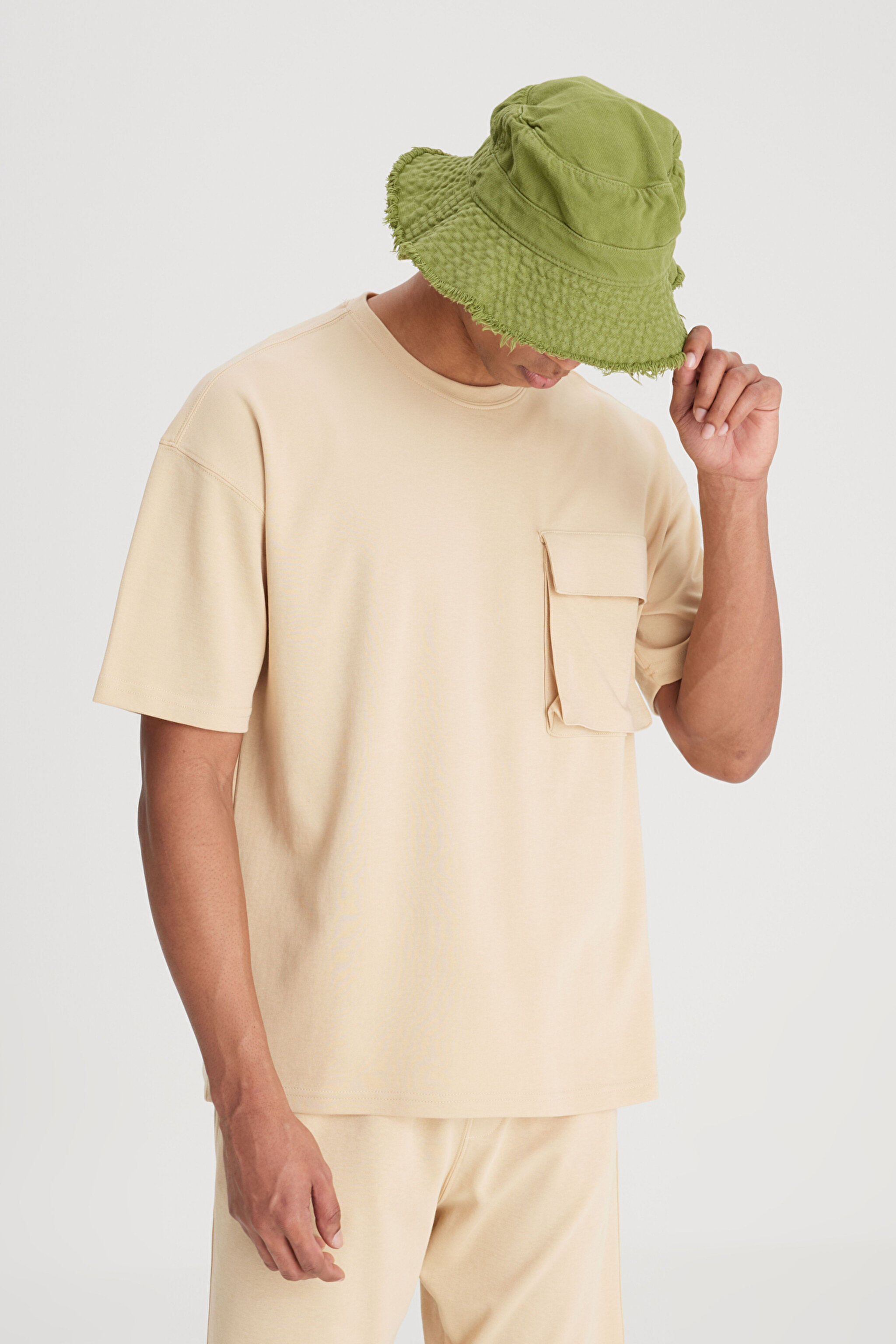 Loose Fit Rahat Kesim Bisiklet Yaka Bej Tişört - Beige-L241669614 (görsel 3)