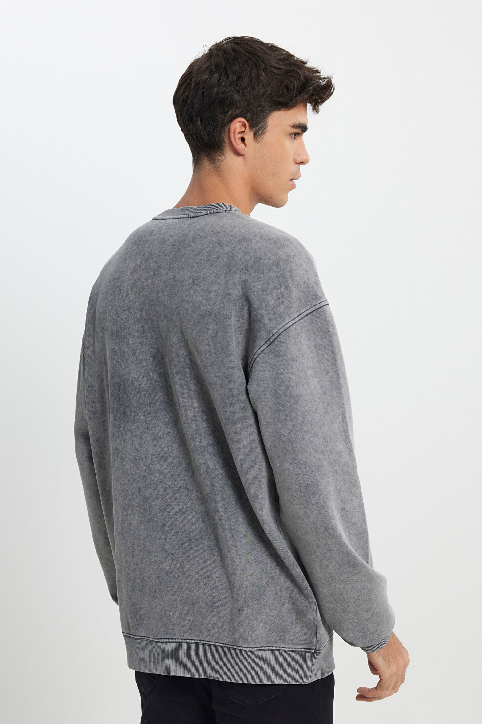 Loose Fit Rahat Kesim Bisiklet Yaka %100 Pamuk Antrasit Sweatshirt - Anthracite-L241744003 (görsel 5)