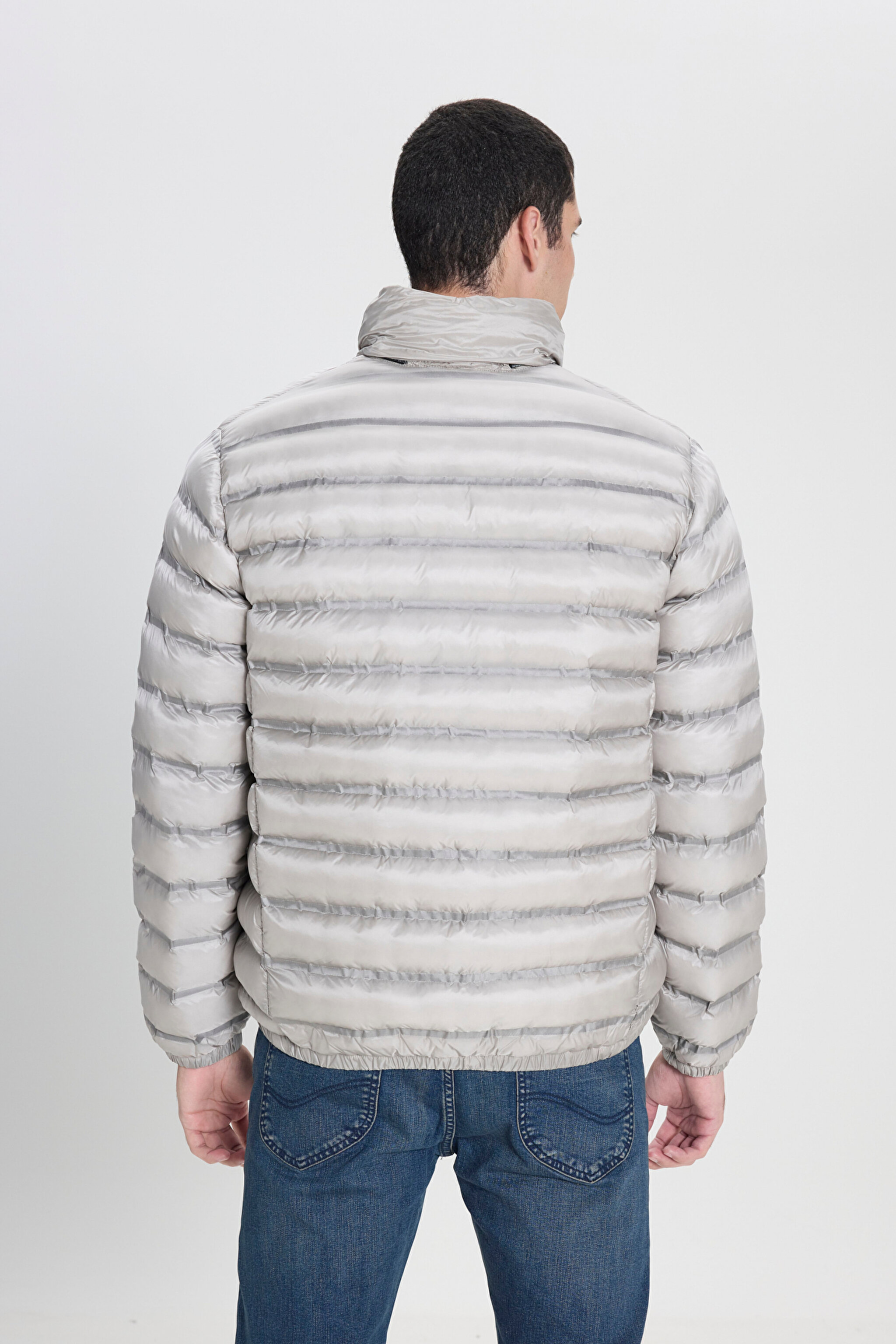 Regular Fit Normal Kesim Dik Yaka Fermuarlı Gri Bej Şişme Mont - Beige-L242028614 (görsel 4)