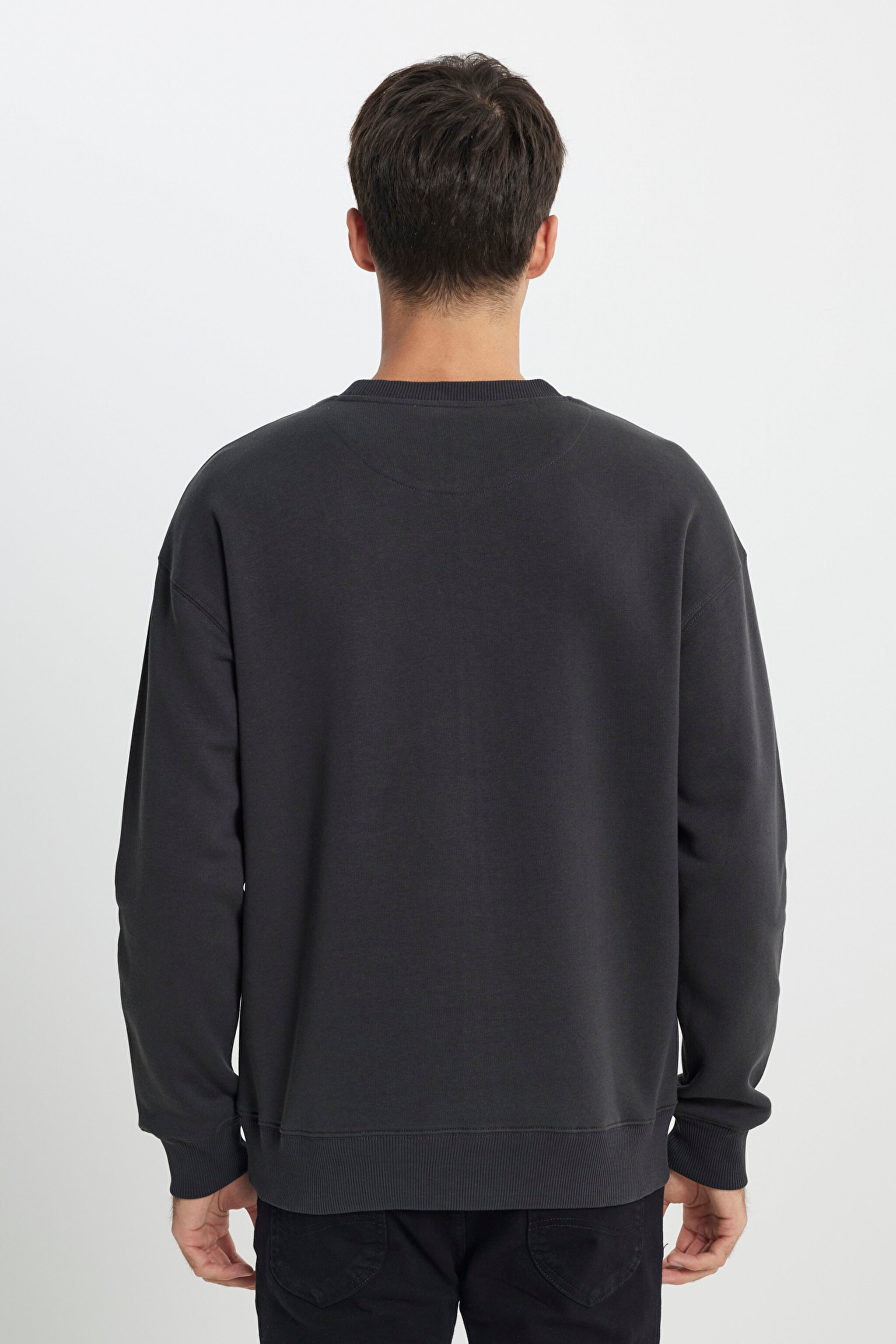Loose Fit Rahat Kesim Bisiklet Yaka İçi Polarlı Antrasit Sweatshirt - Anthracite-L242121003 (görsel 4)