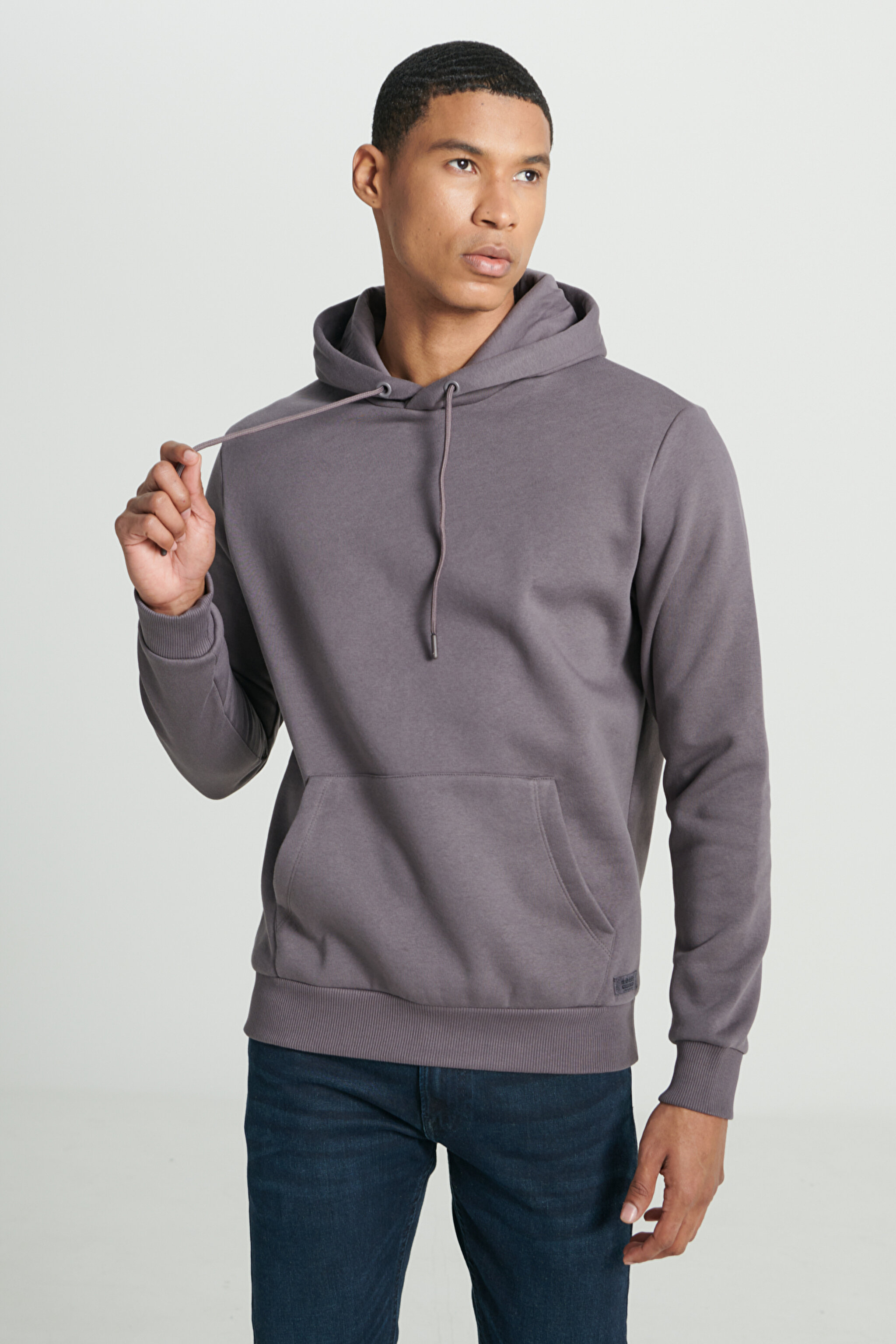 Regular Fit Normal Kesim Kapüşonlu İçi Polarlı Cep Detaylı Gri Sweatshirt
