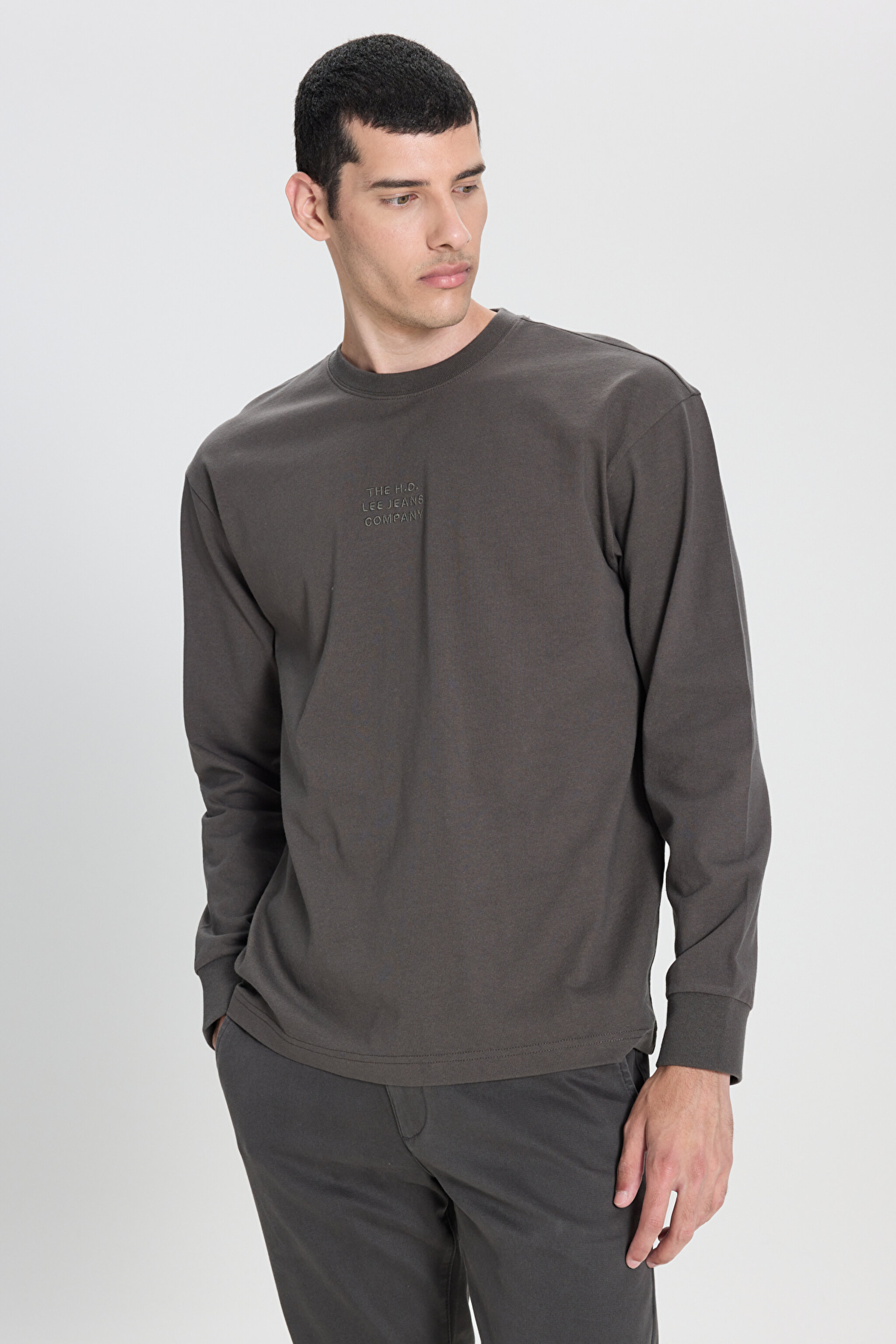 Loose Fit Rahat Kesim Bisiklet Yaka %100 Pamuk Antrasit Uzun Kollu Tişört - Anthracite-L242528003 (görsel 3)