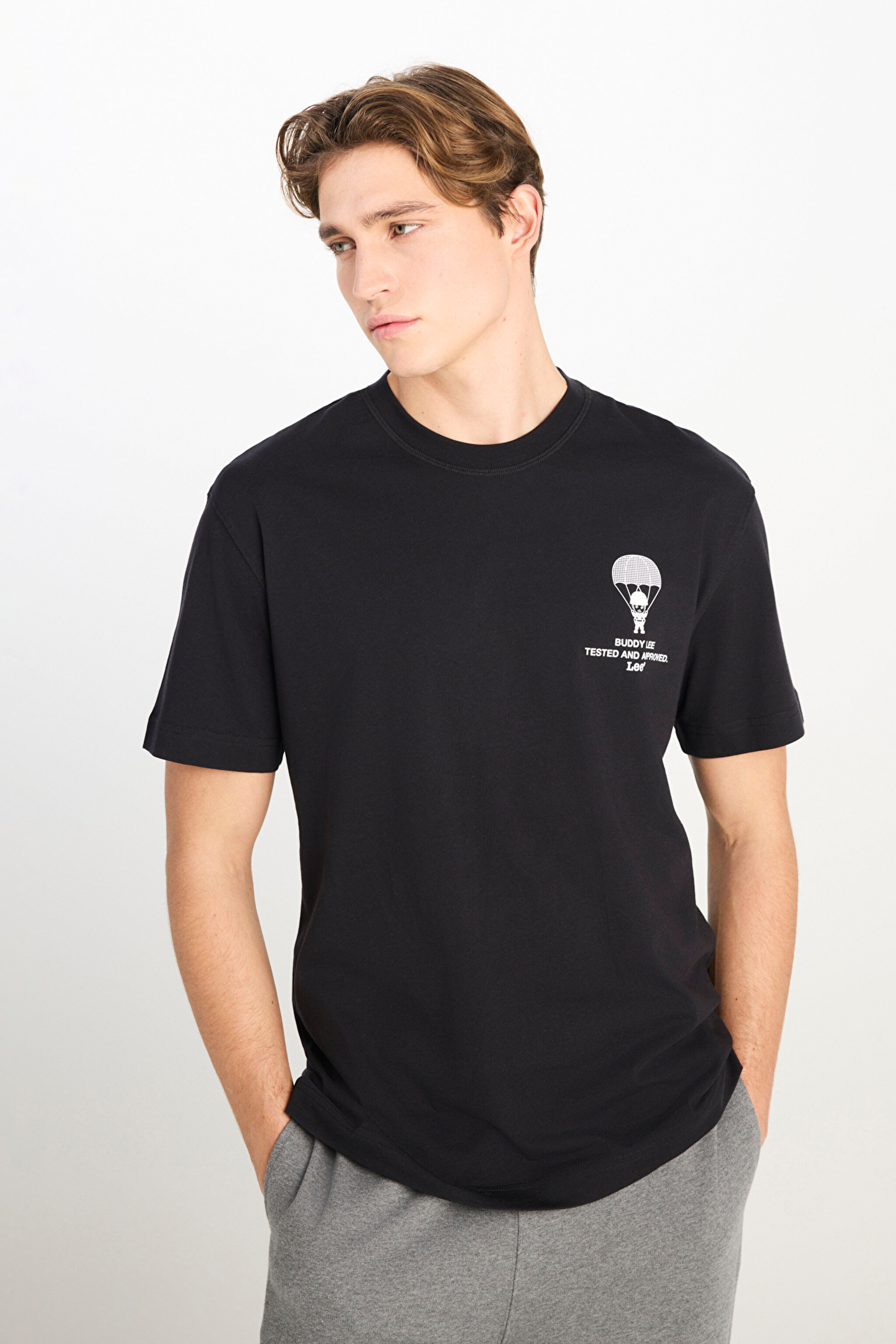 %100 Pamuk Relaxed Fit Geniş Kesim Bisiklet Yaka Siyah Tişört - Black-L2510086001